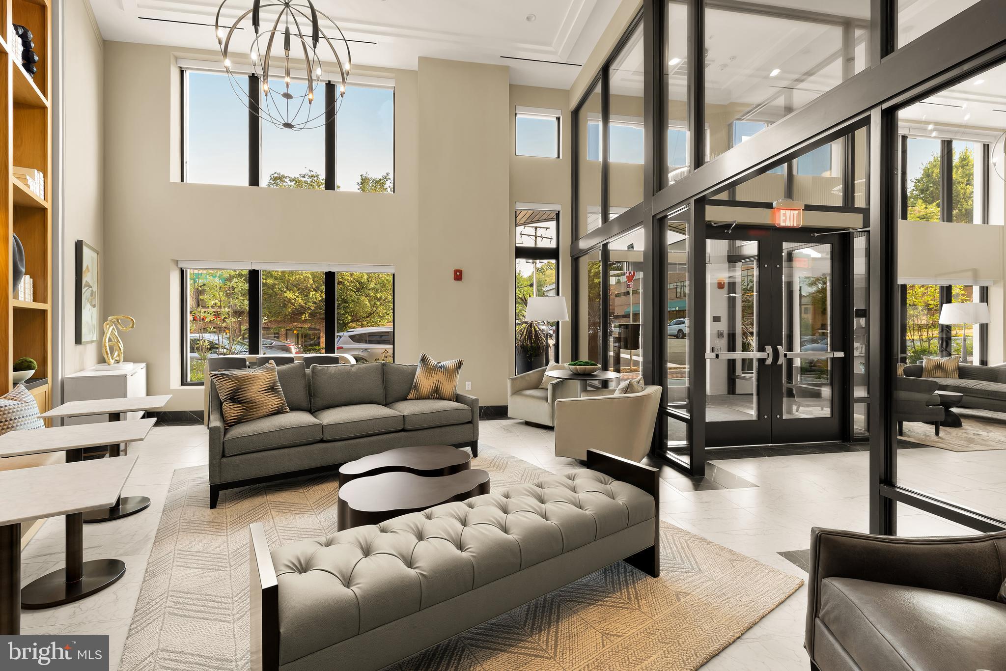 6718 LOWELL AVENUE 406