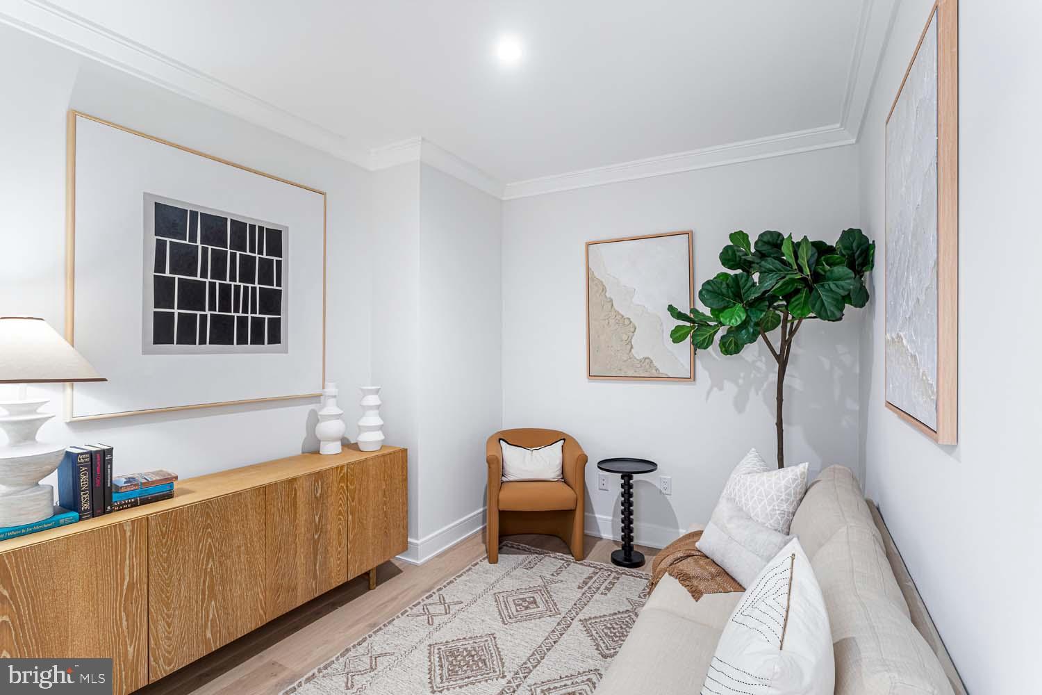 6718 LOWELL AVENUE 406