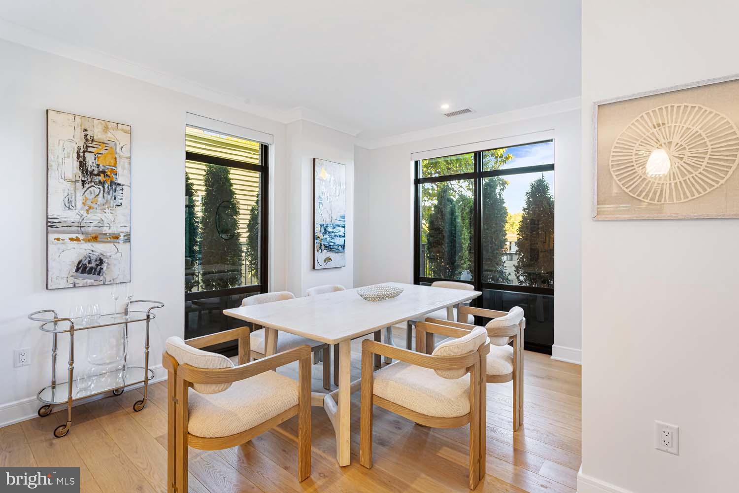 6718 LOWELL AVENUE 406