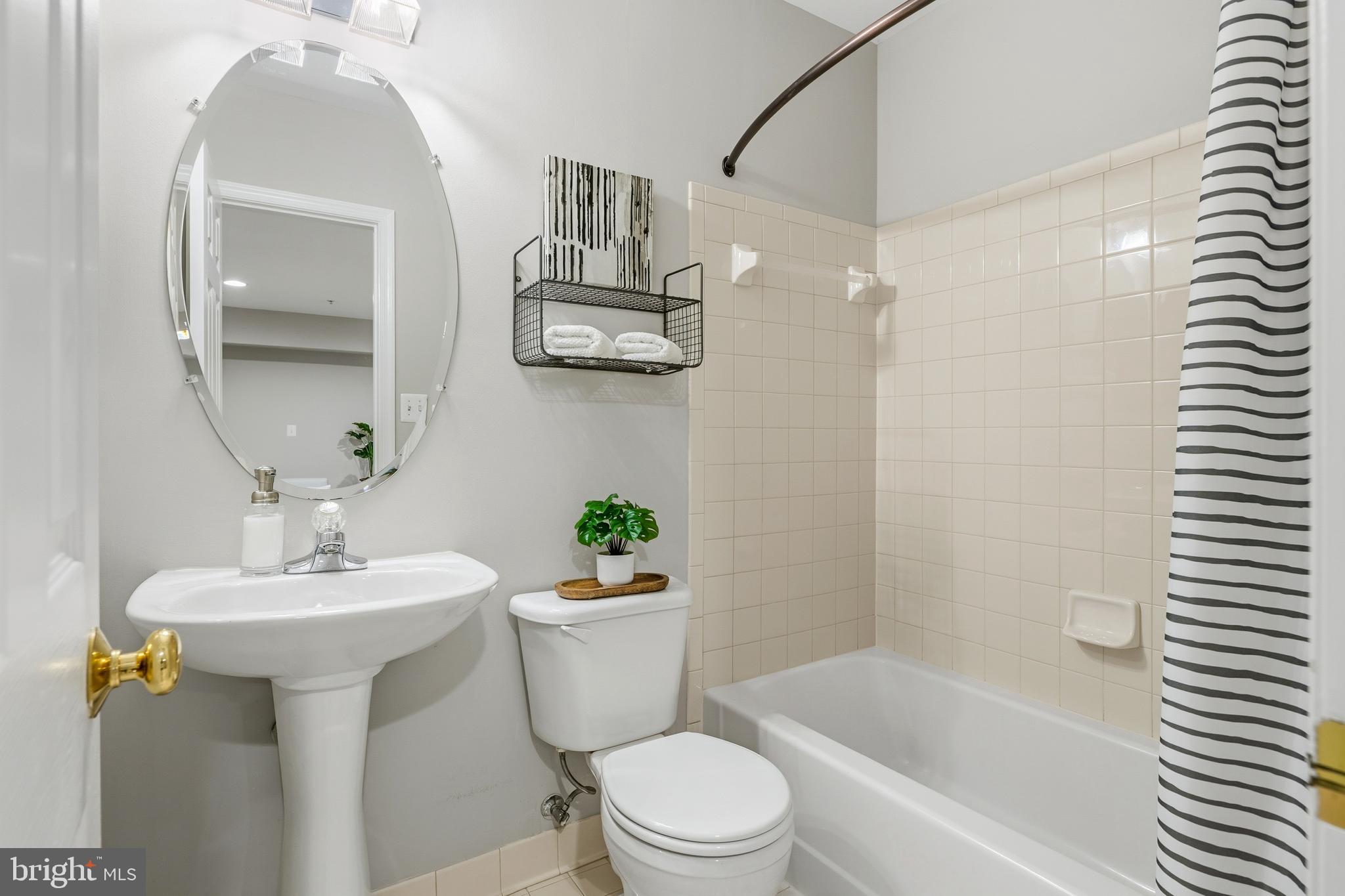 4638 ASPEN HILL COURT