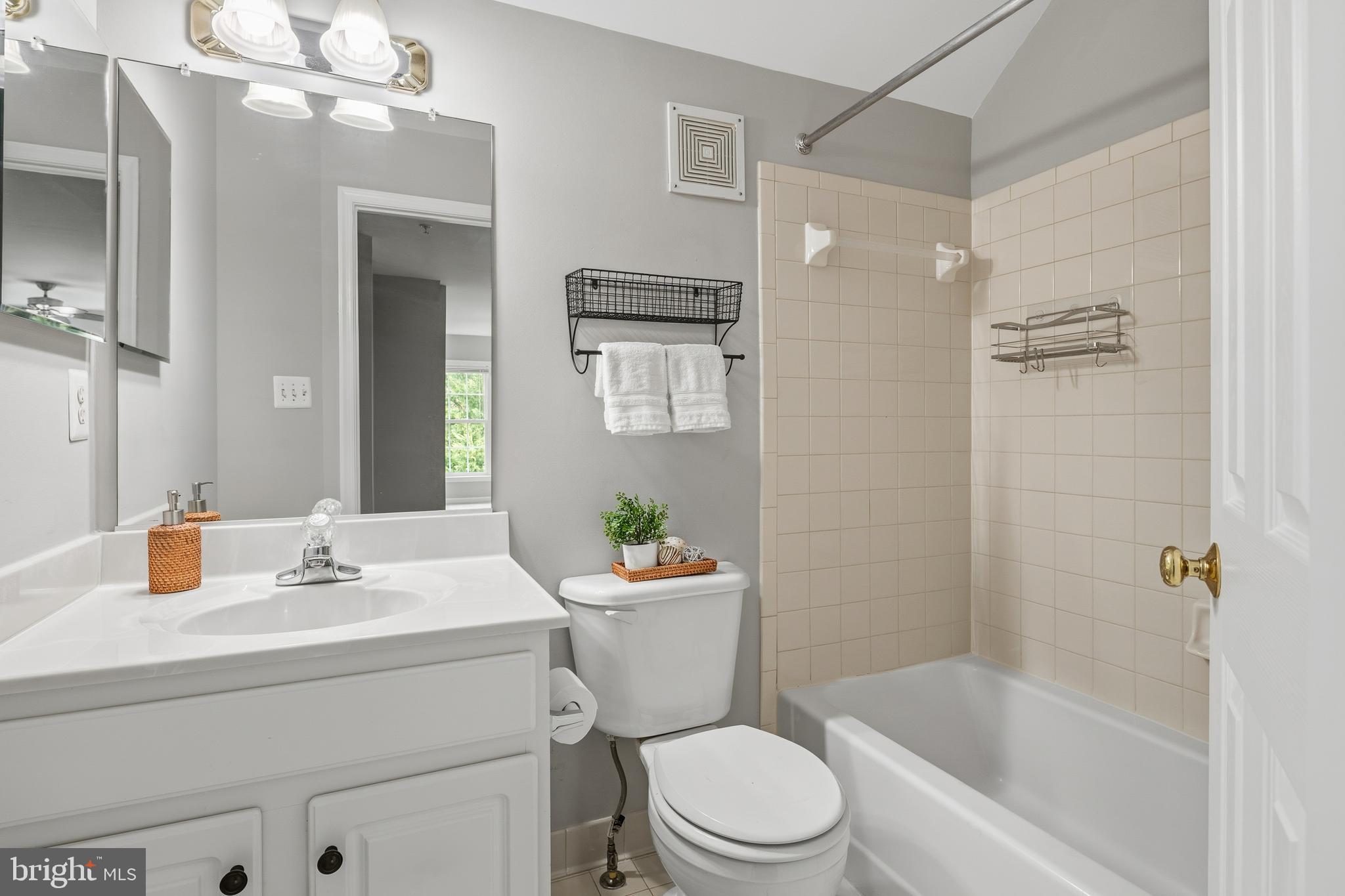 4638 ASPEN HILL COURT