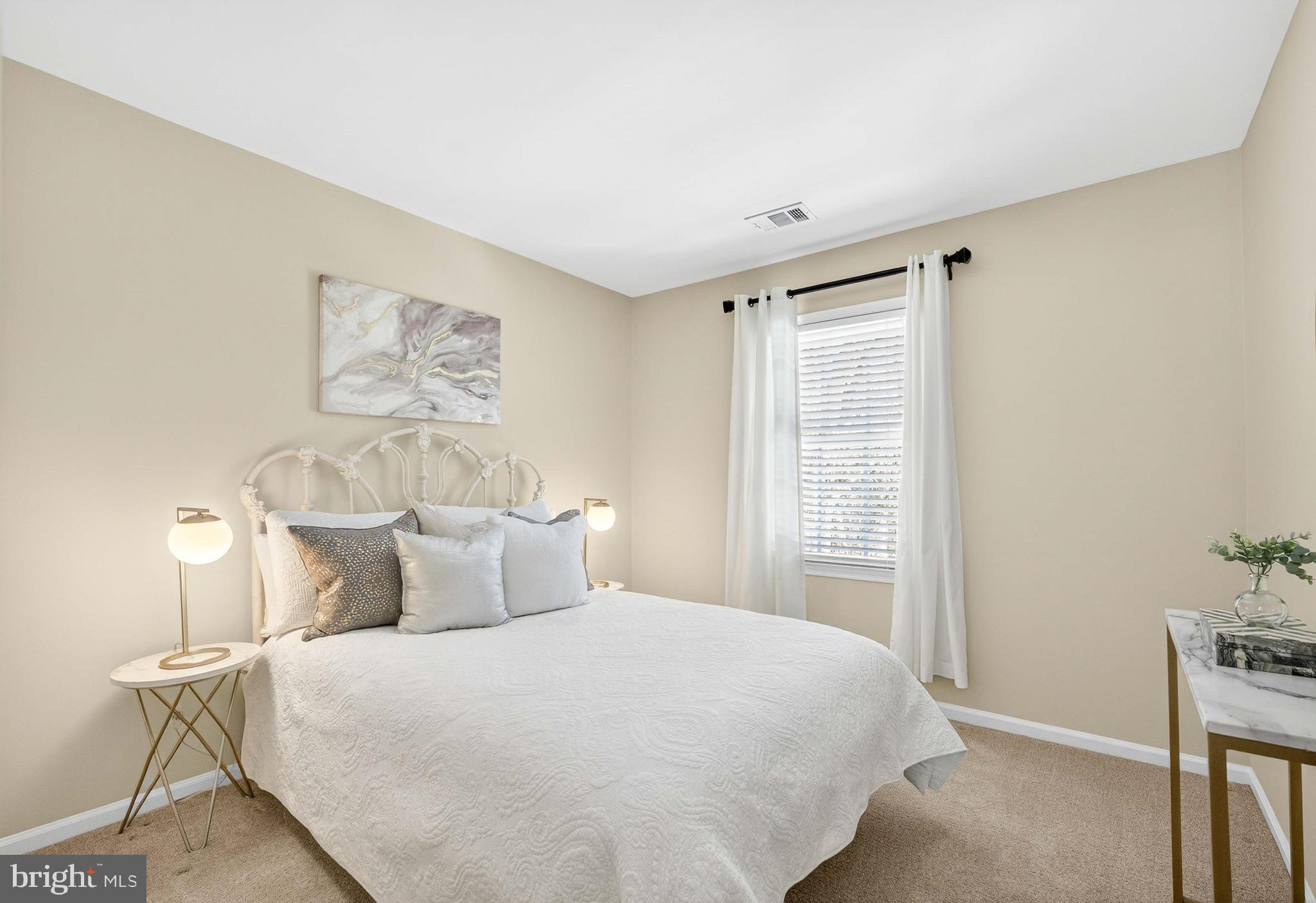 3005 ROBIN RIDGE COURT