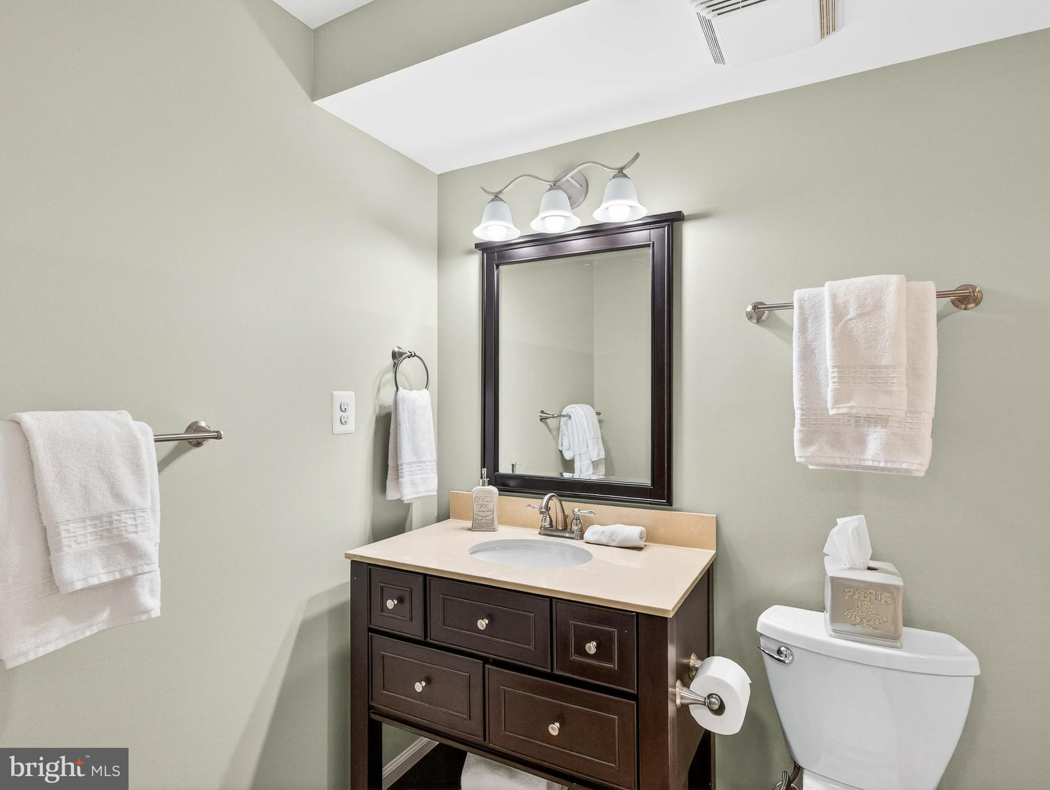 3005 ROBIN RIDGE COURT