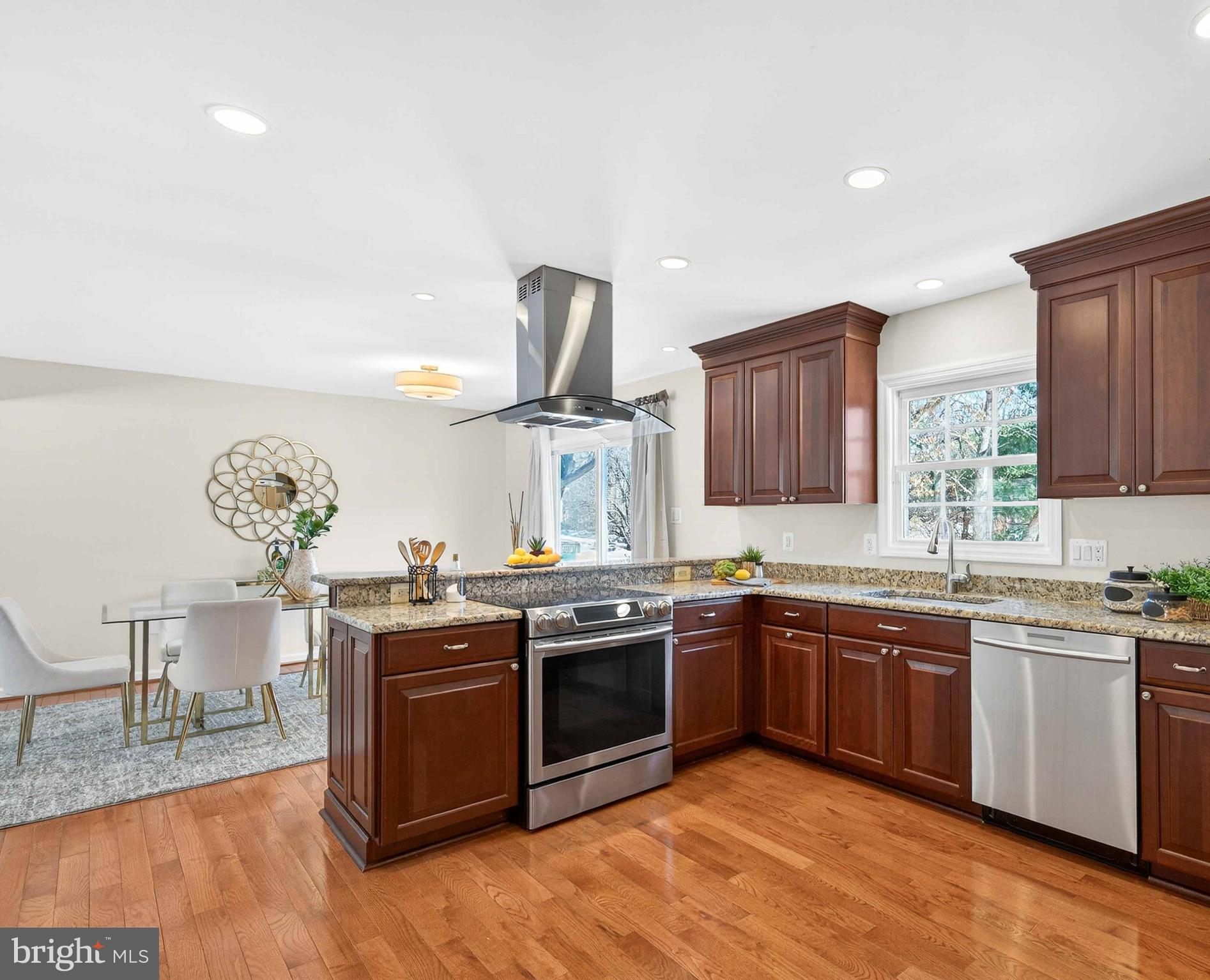 3005 ROBIN RIDGE COURT