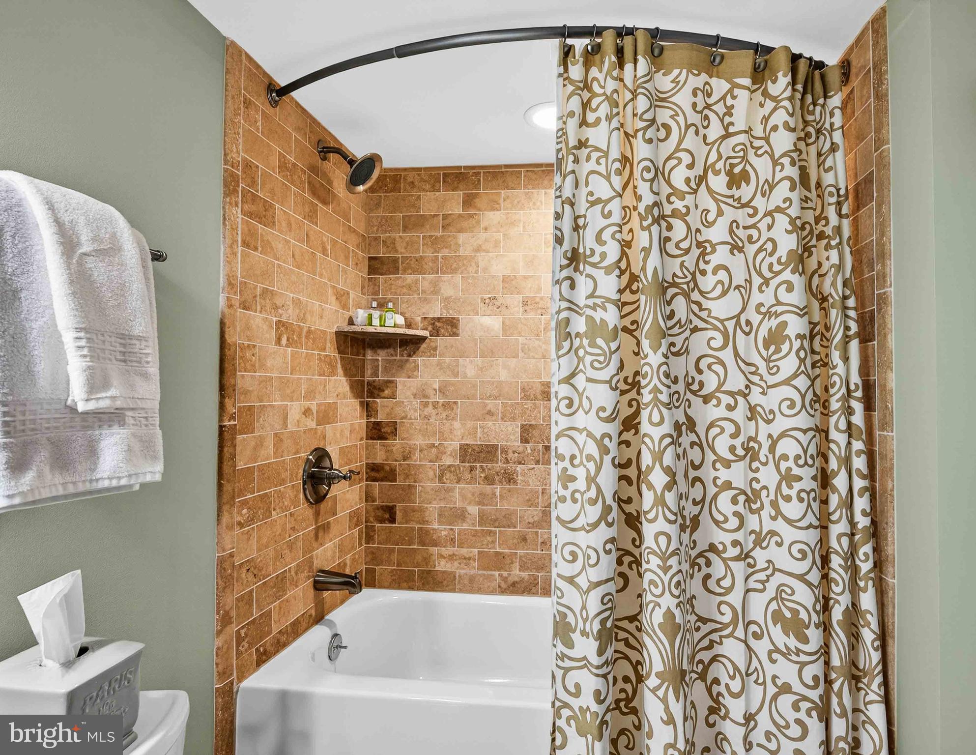 3005 ROBIN RIDGE COURT