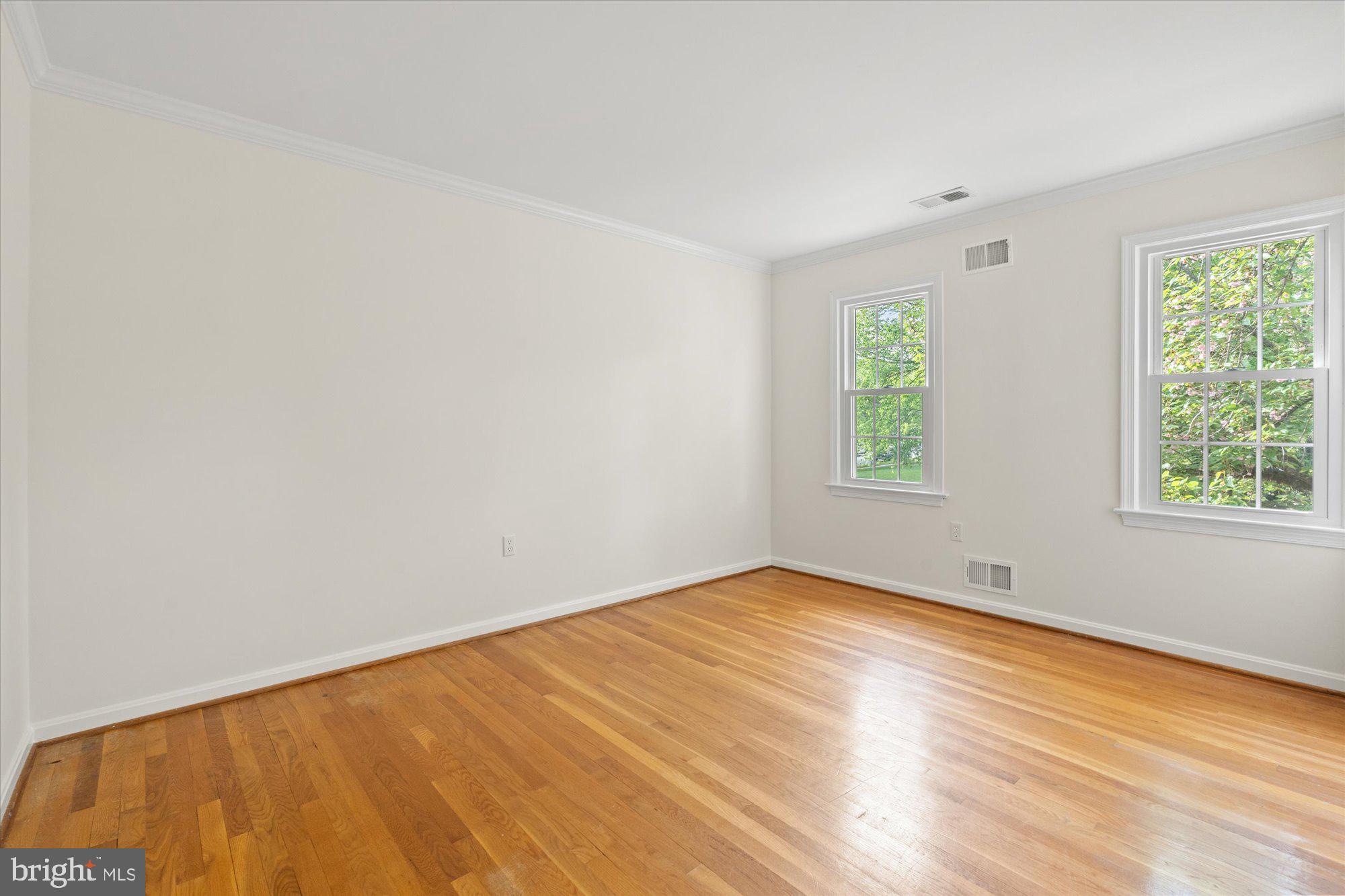 6212 NETHERCOMBE COURT