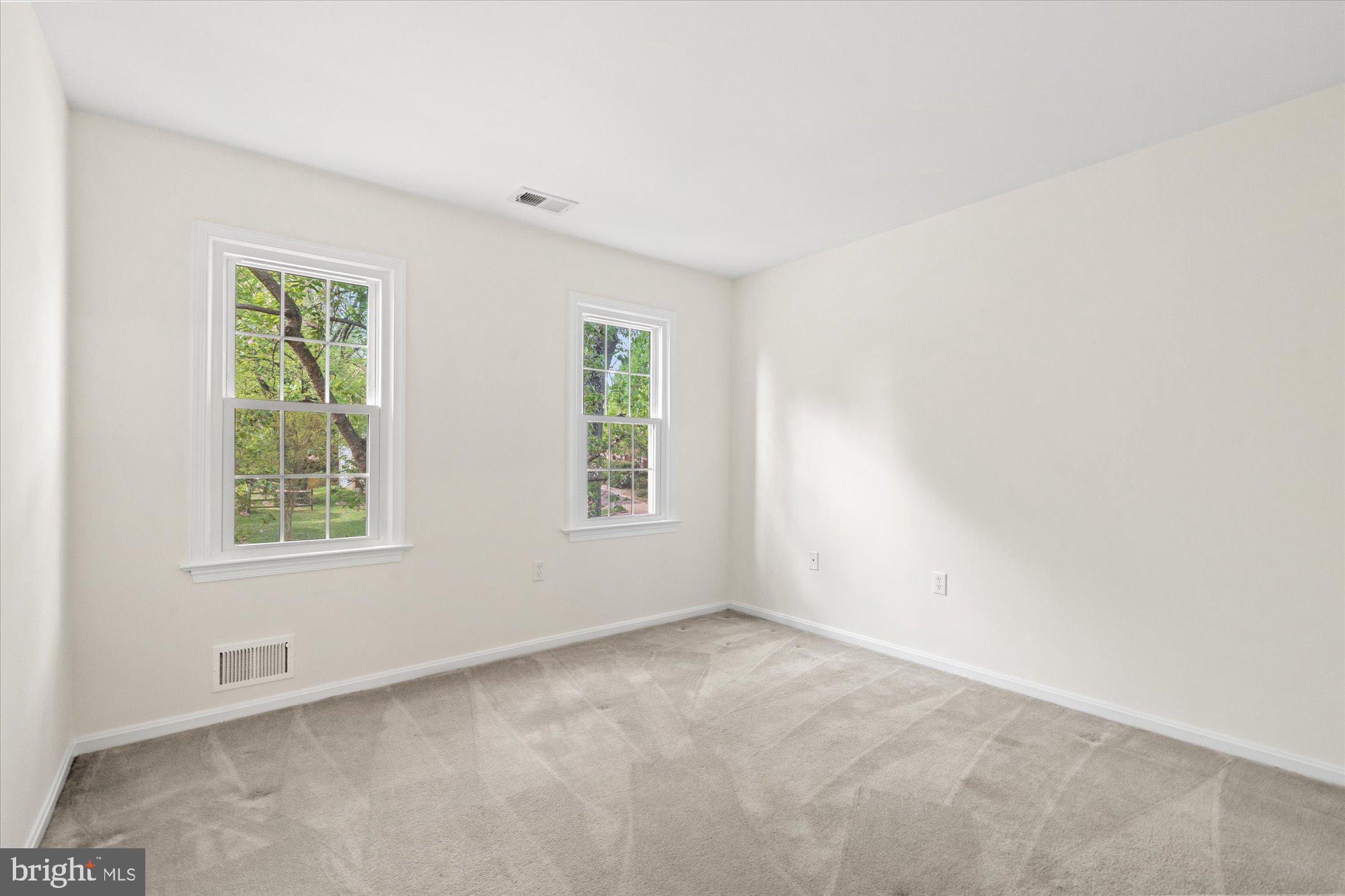 6212 NETHERCOMBE COURT