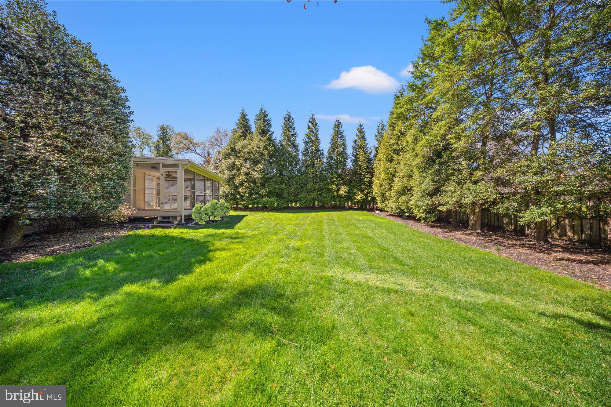 6212 NETHERCOMBE COURT