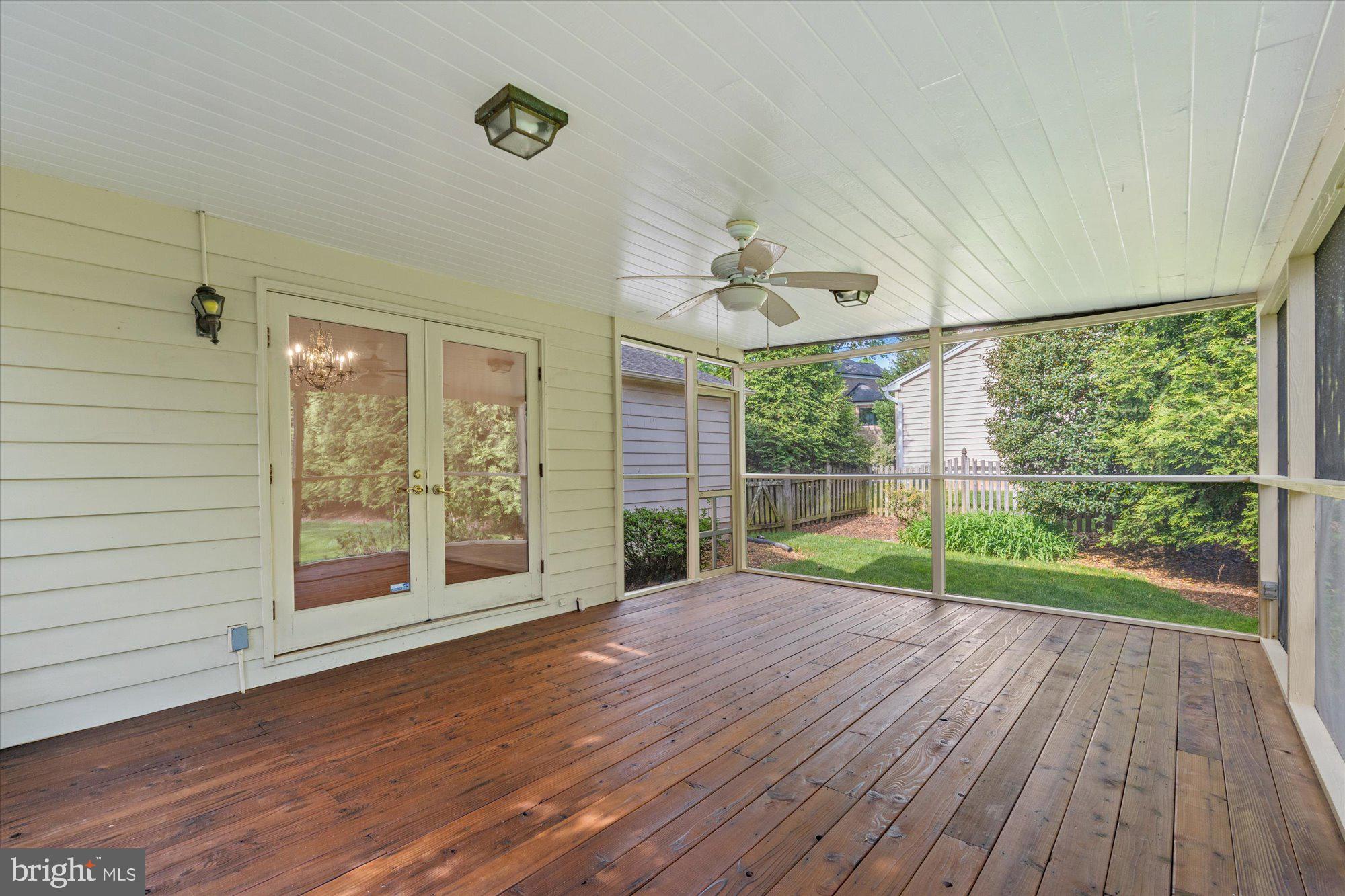 6212 NETHERCOMBE COURT