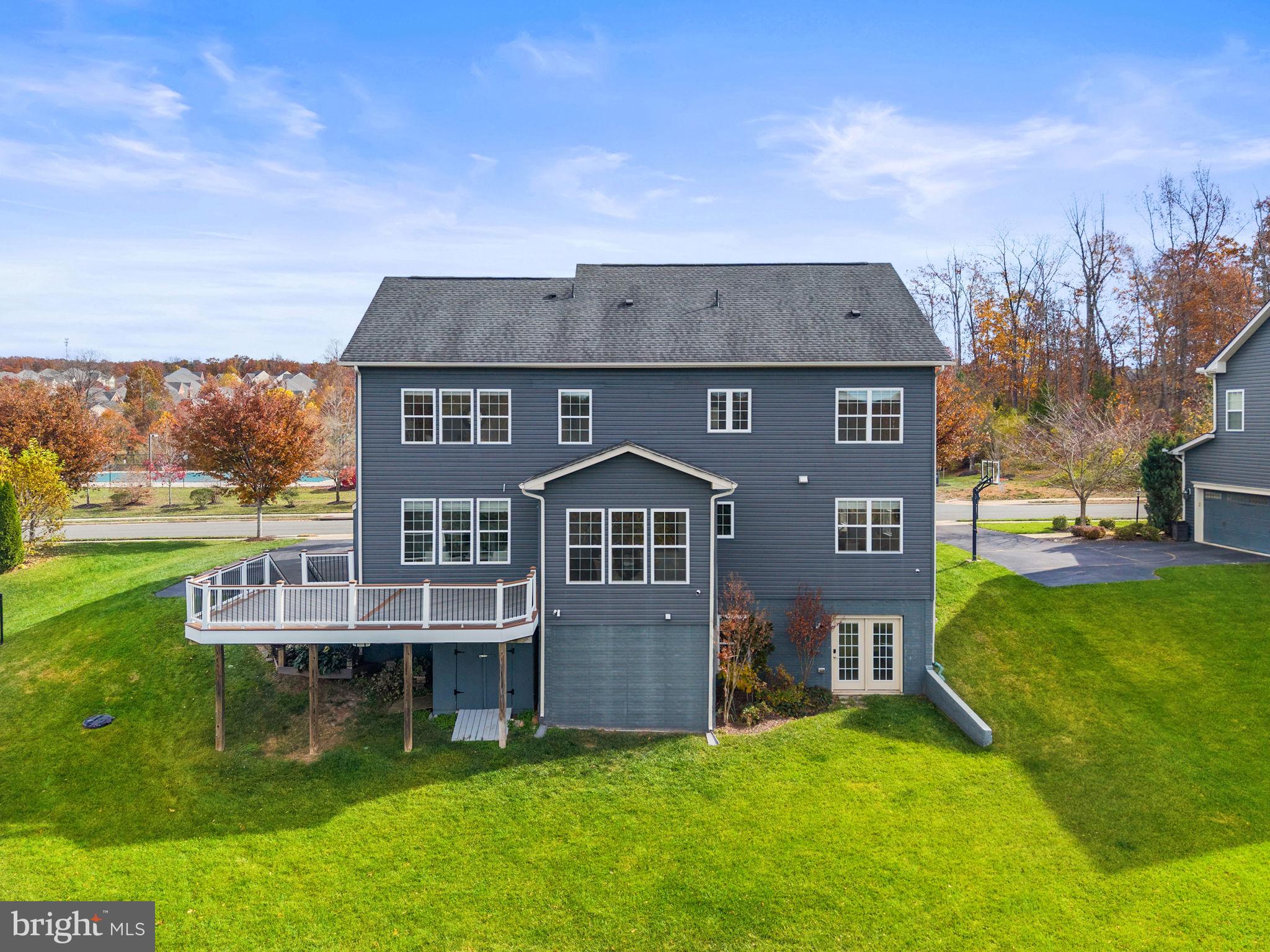 21015 HONEYCREEPER PLACE