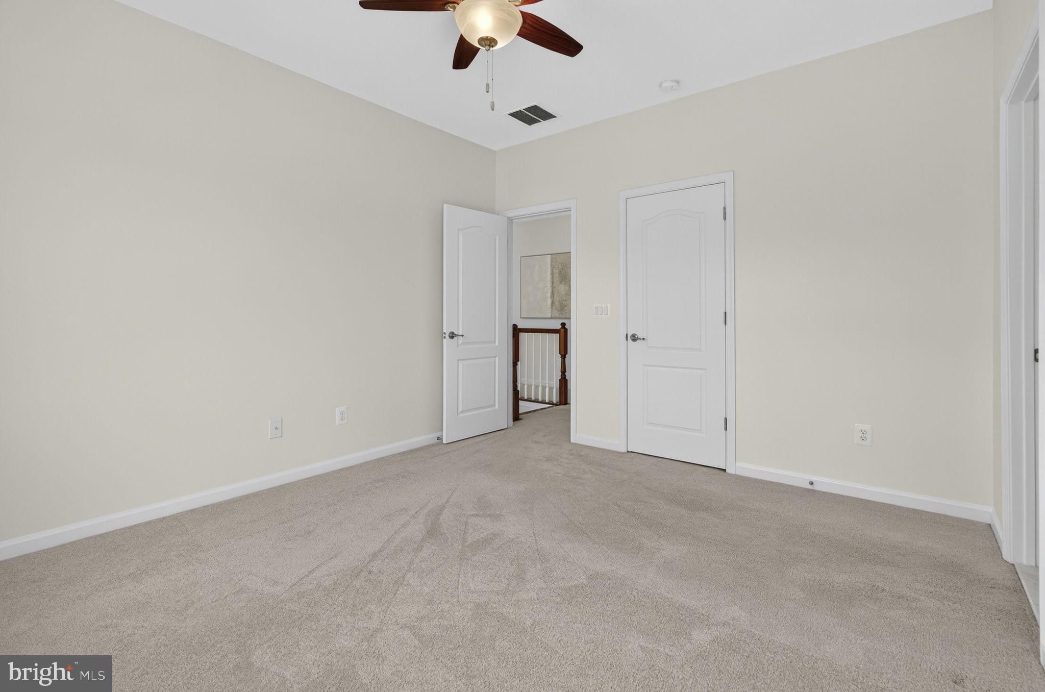 21015 HONEYCREEPER PLACE