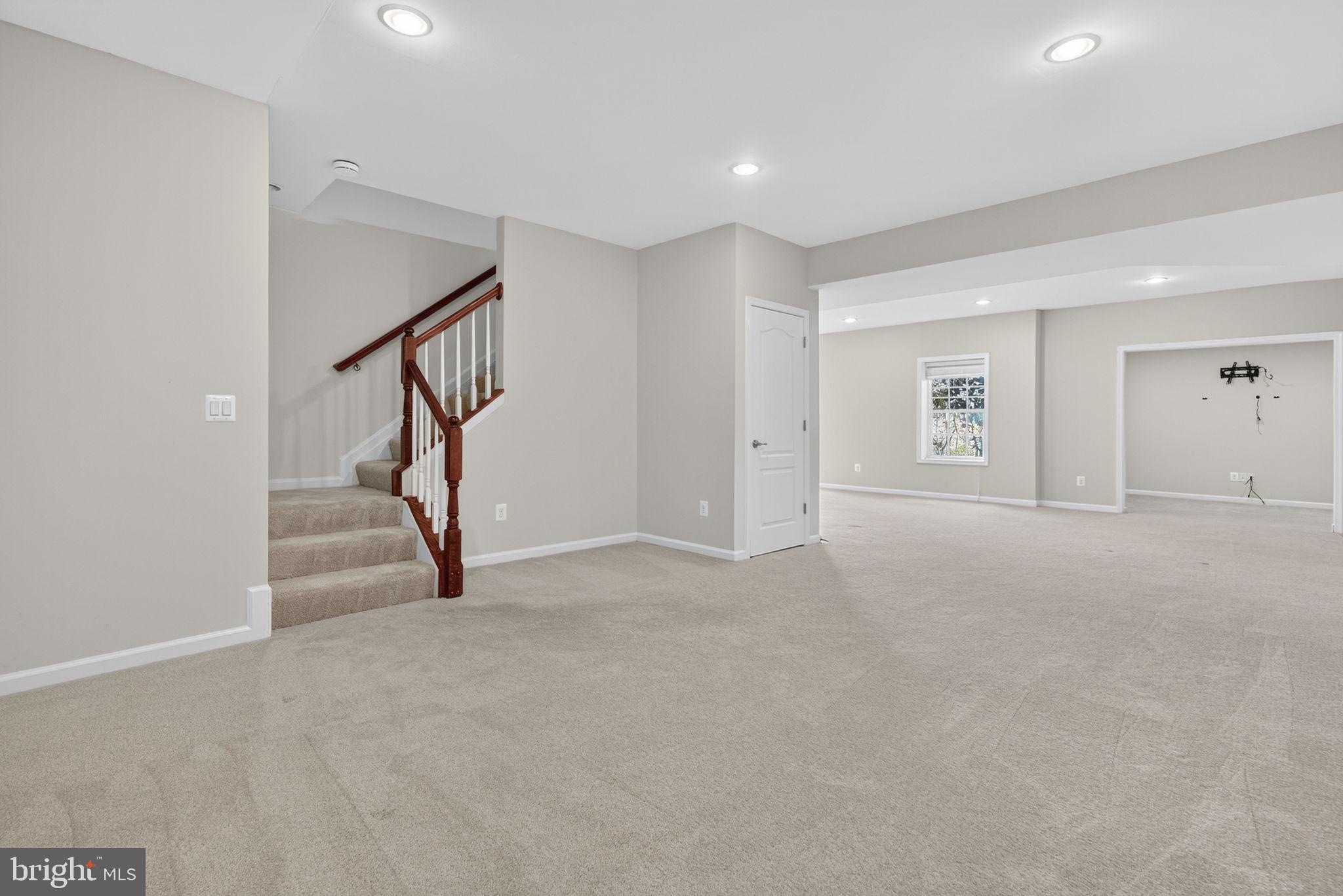 21015 HONEYCREEPER PLACE