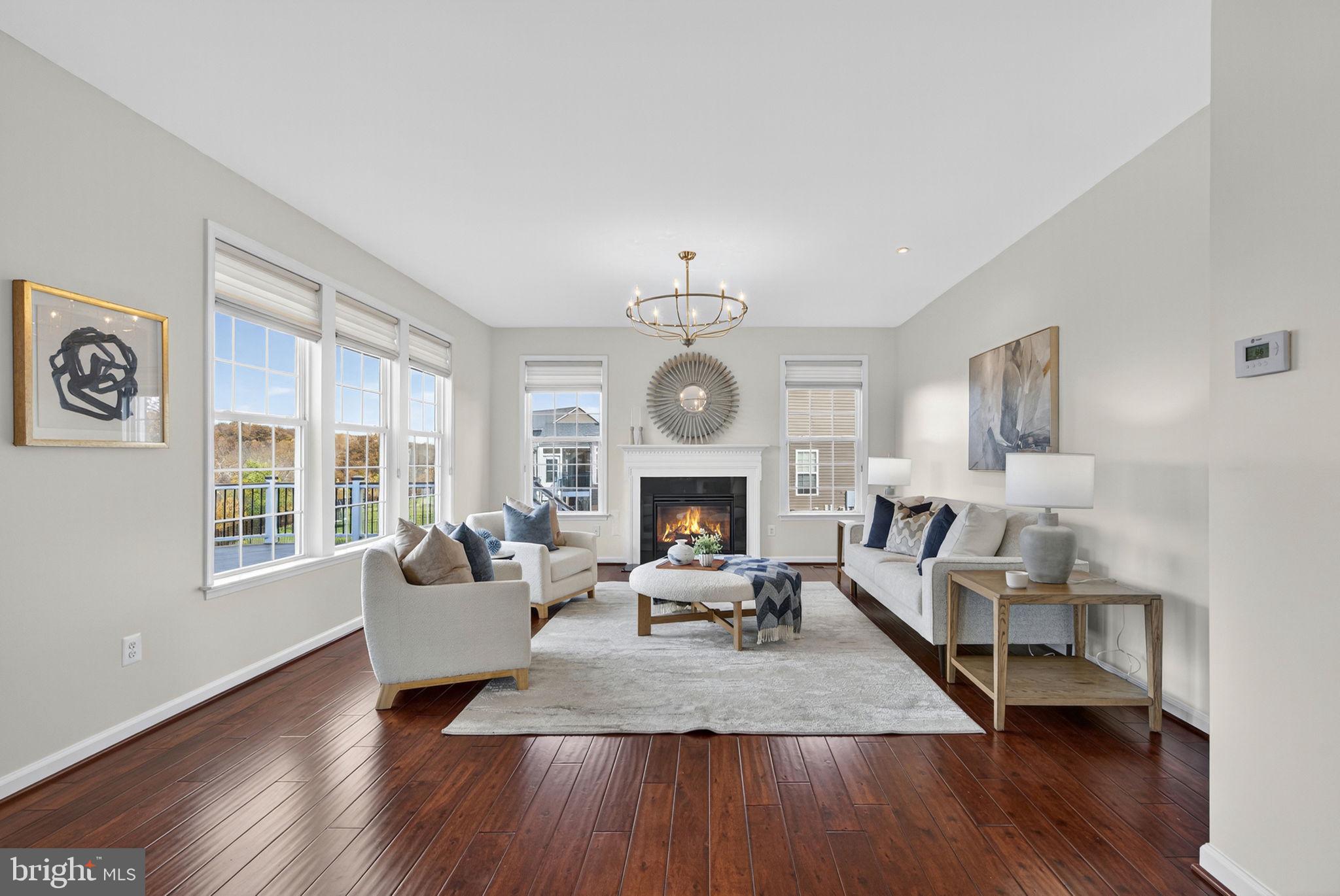 21015 HONEYCREEPER PLACE