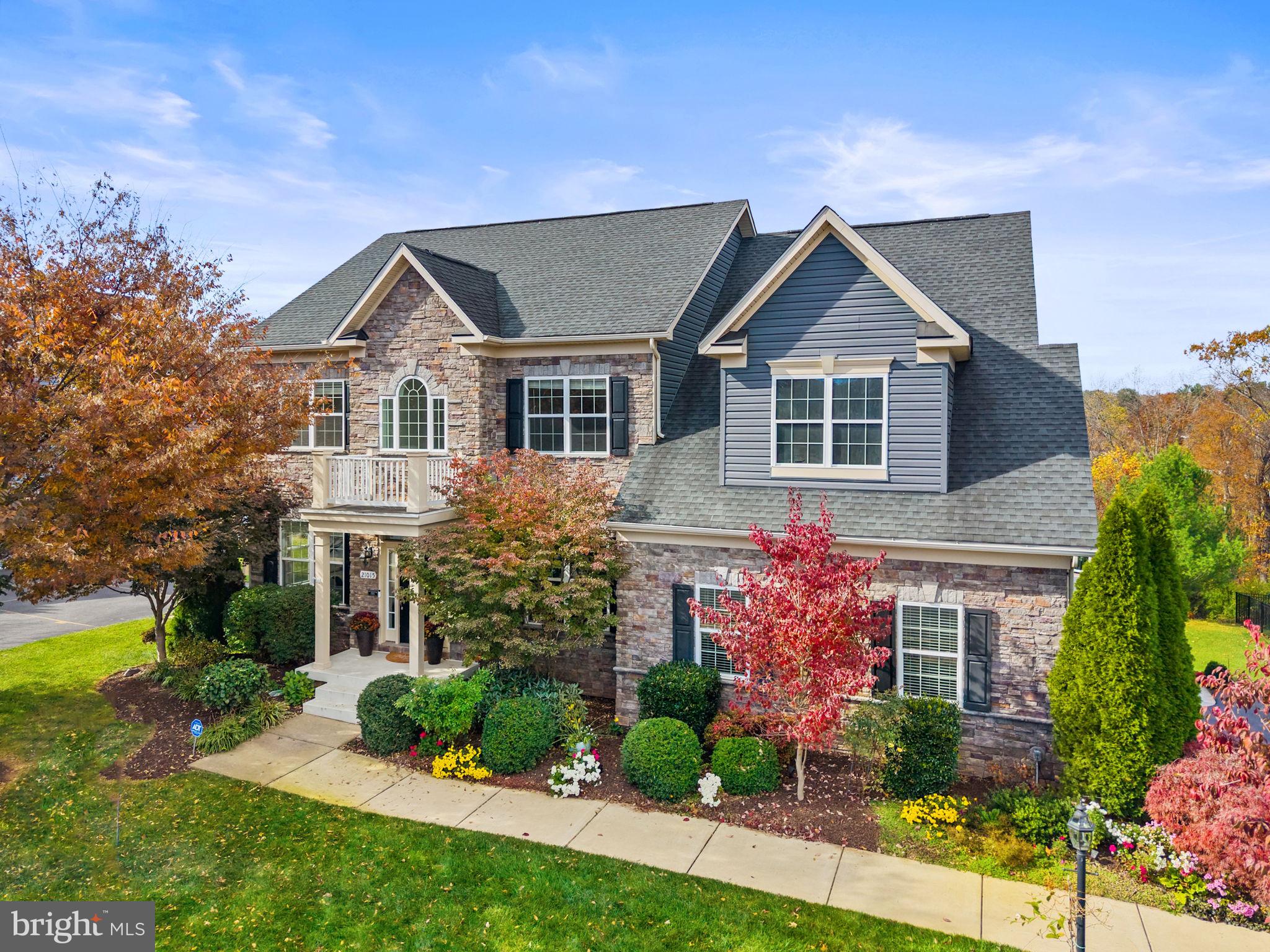 21015 HONEYCREEPER PLACE