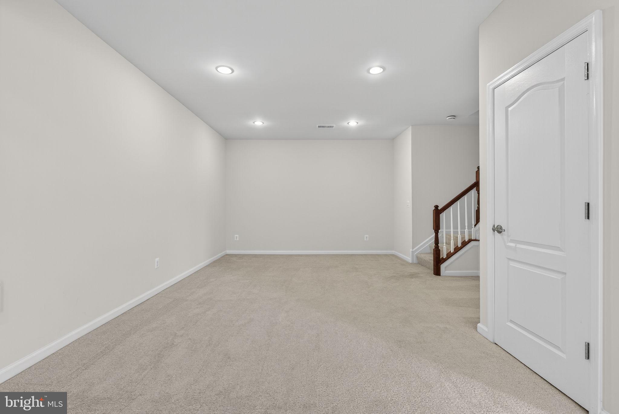 21015 HONEYCREEPER PLACE