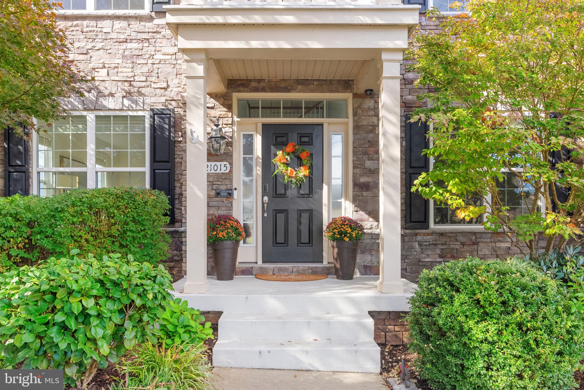 21015 HONEYCREEPER PLACE