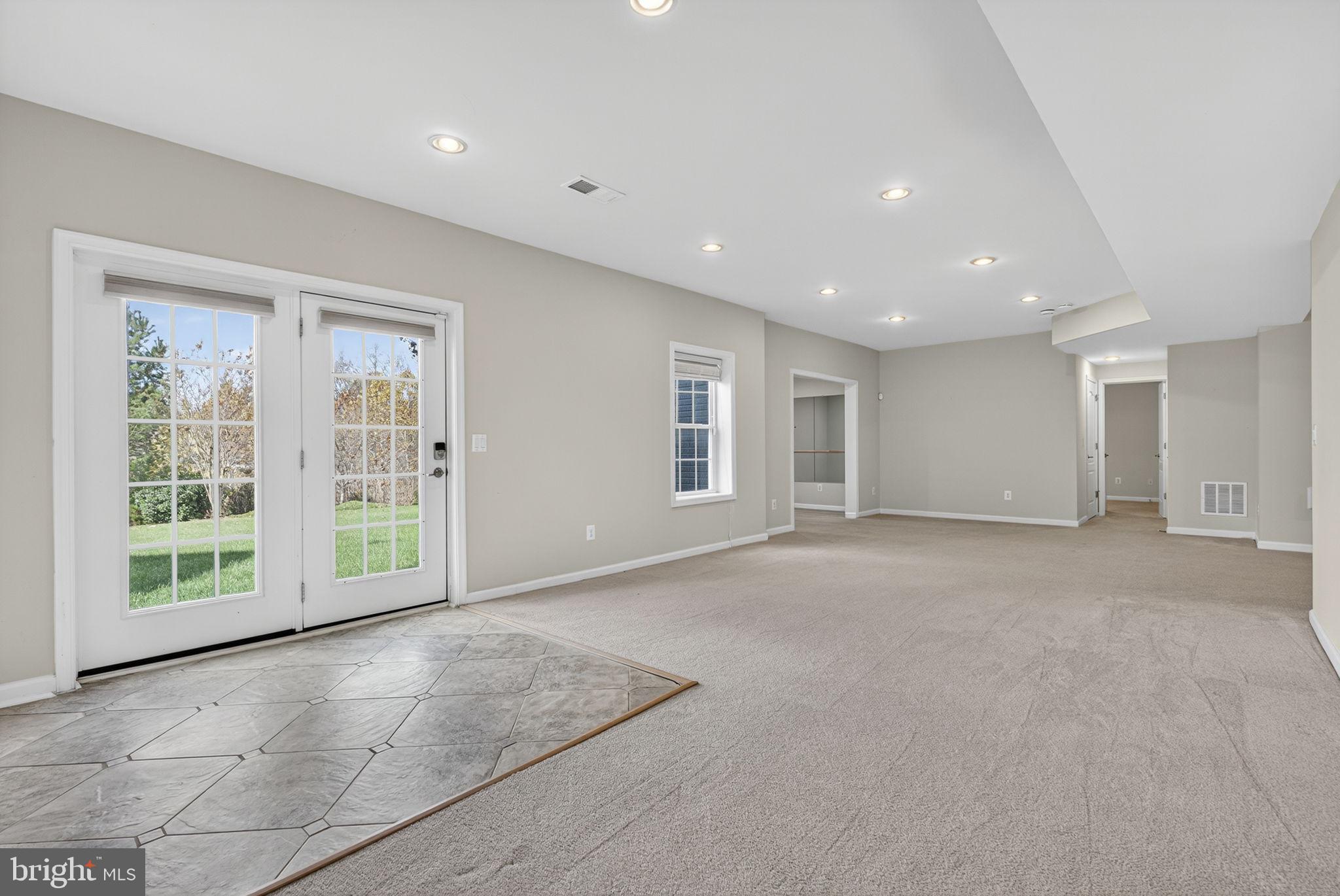 21015 HONEYCREEPER PLACE