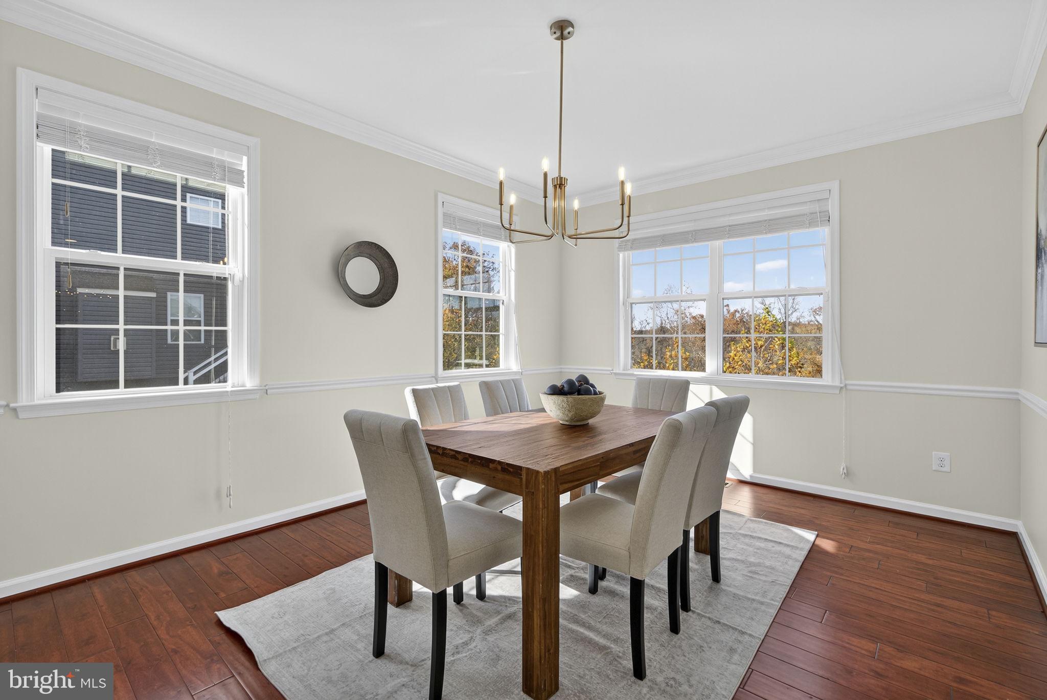 21015 HONEYCREEPER PLACE