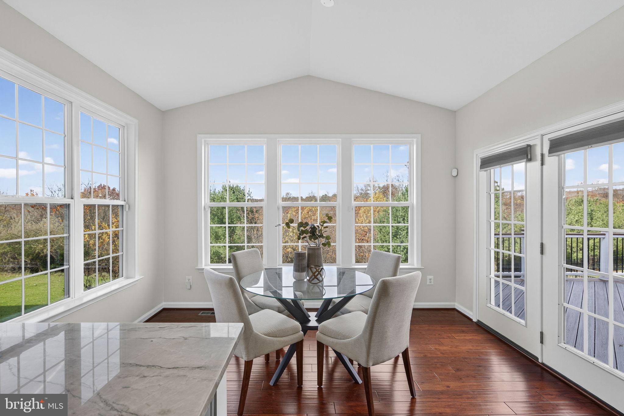 21015 HONEYCREEPER PLACE