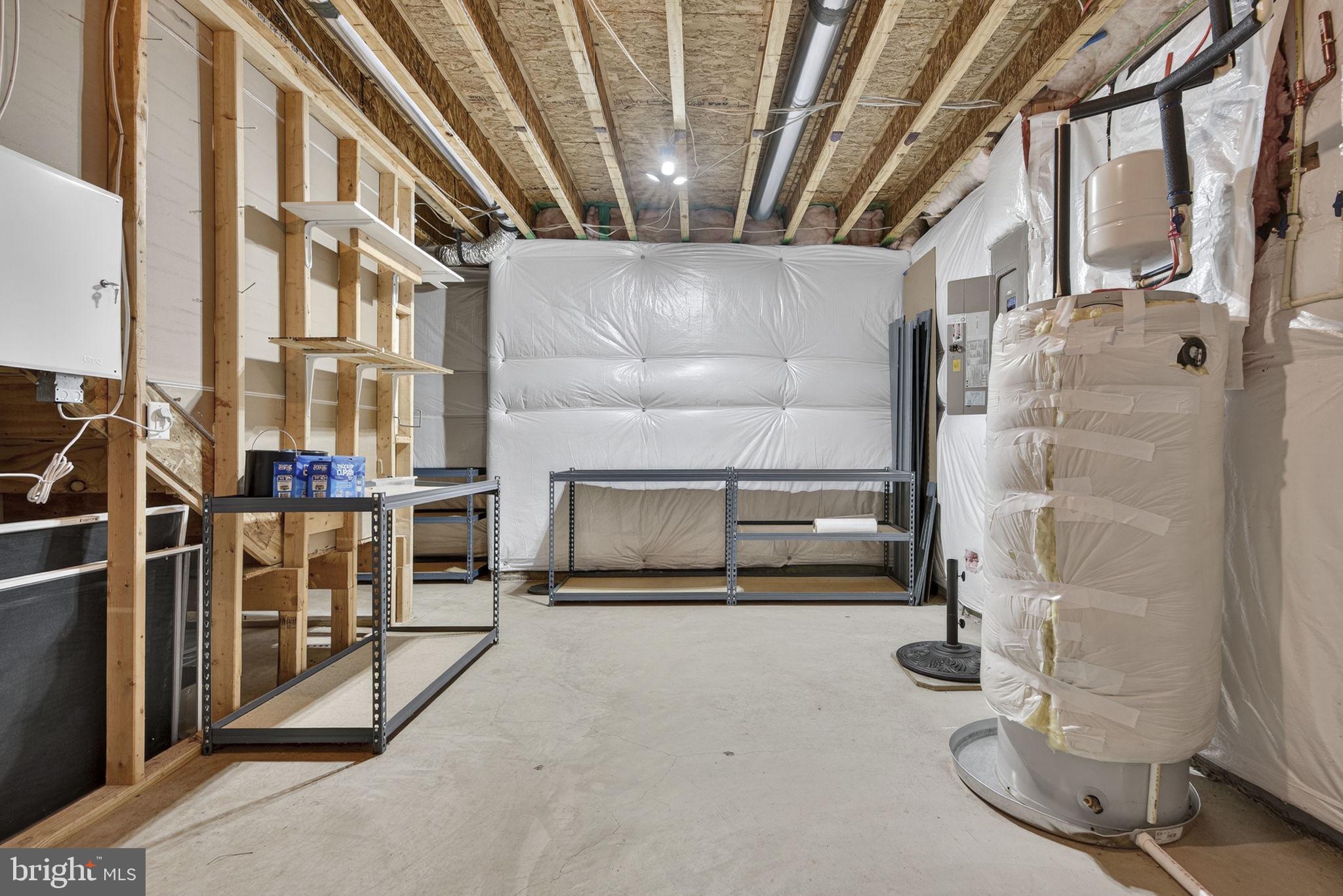 21015 HONEYCREEPER PLACE