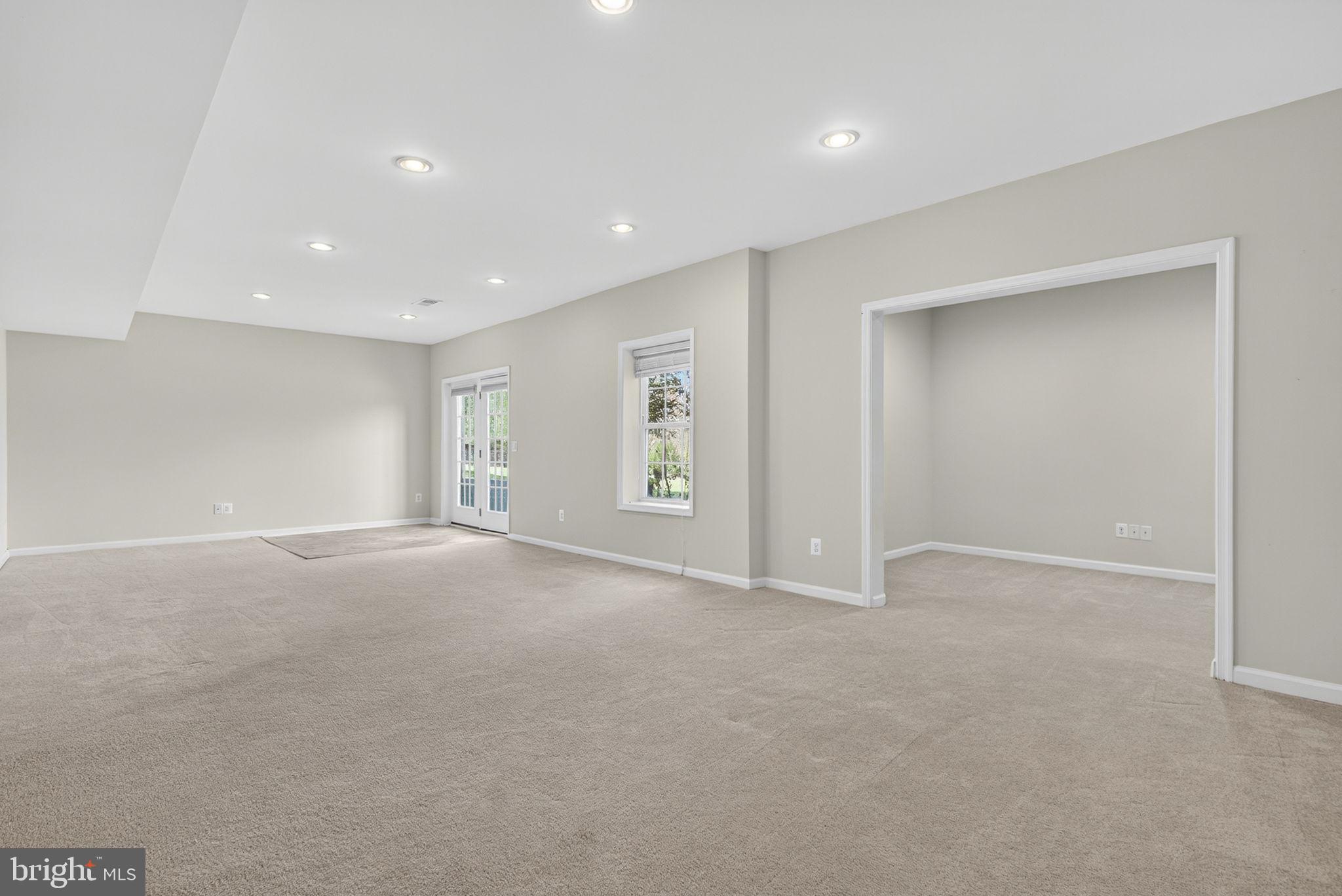 21015 HONEYCREEPER PLACE