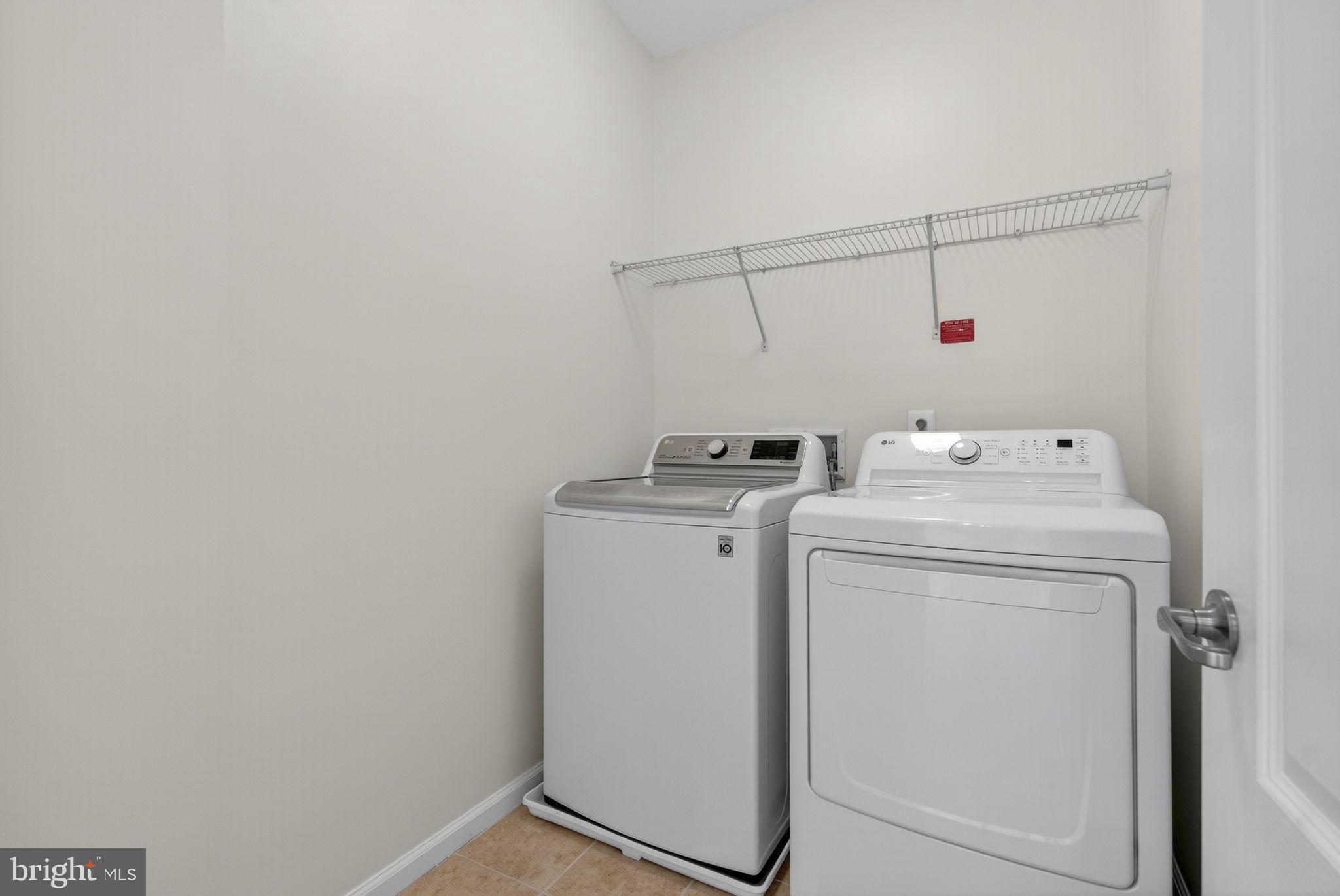 21015 HONEYCREEPER PLACE