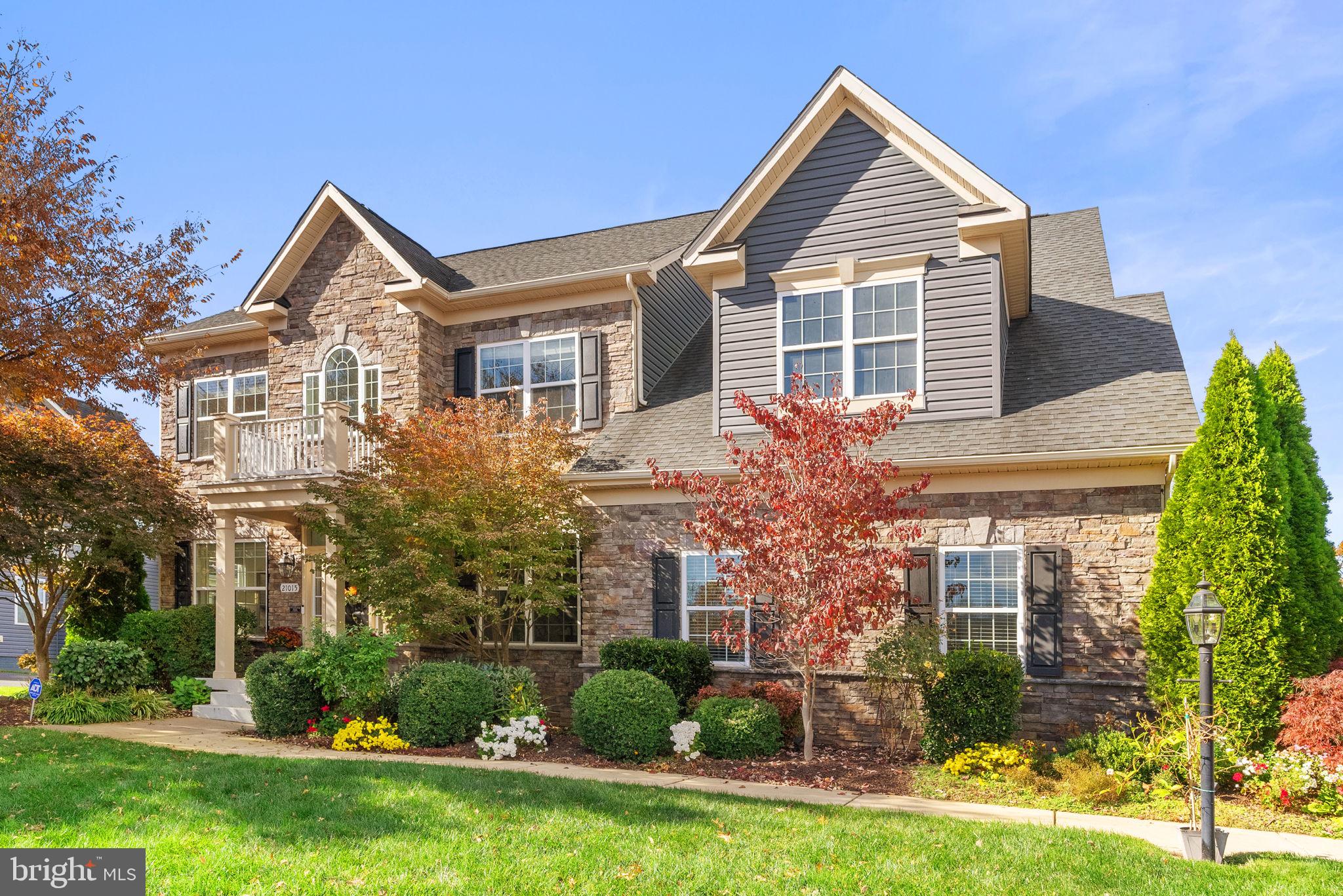 21015 HONEYCREEPER PLACE