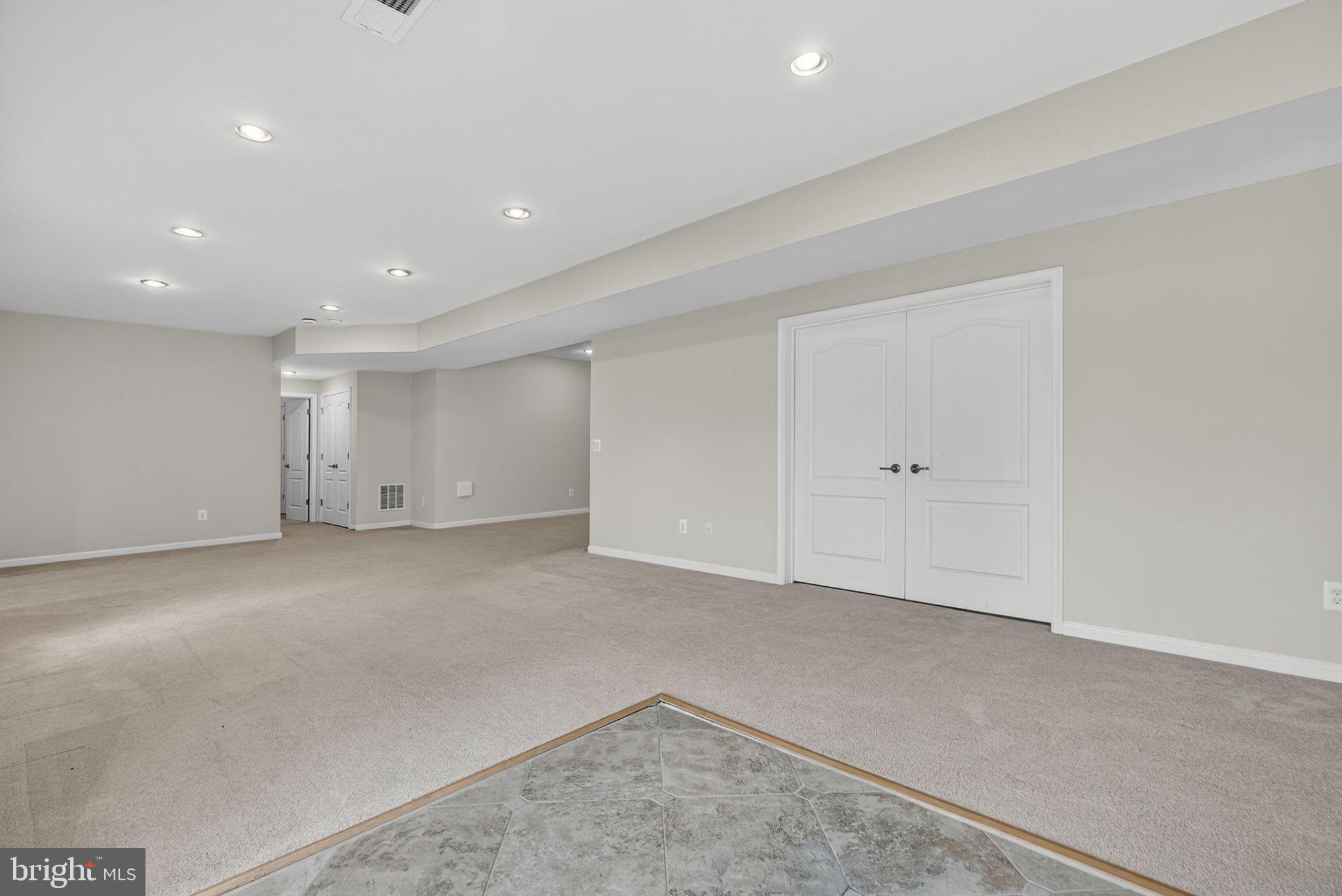 21015 HONEYCREEPER PLACE