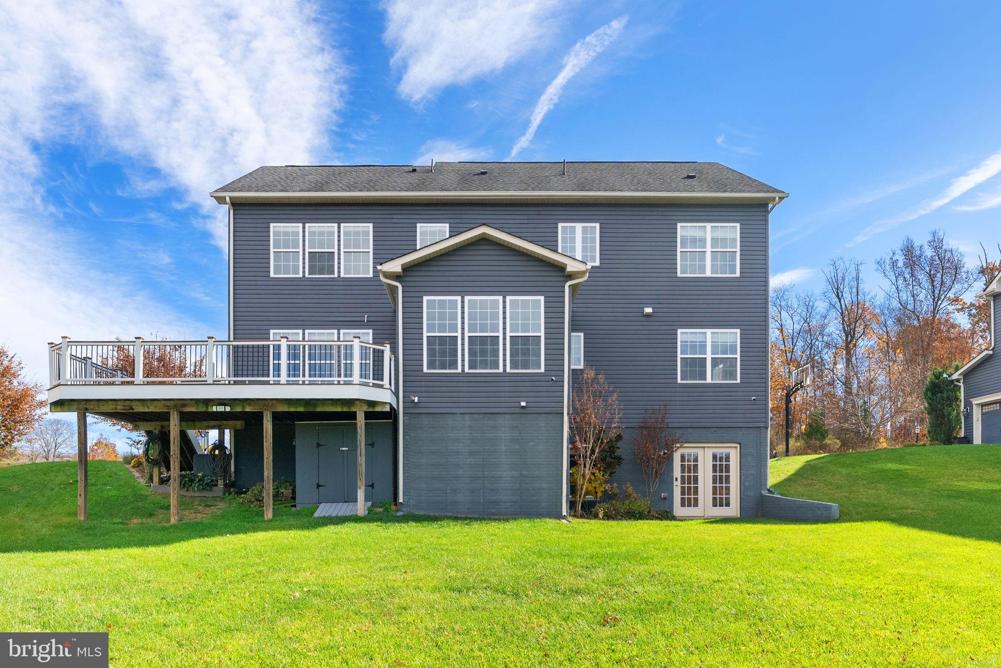 21015 HONEYCREEPER PLACE