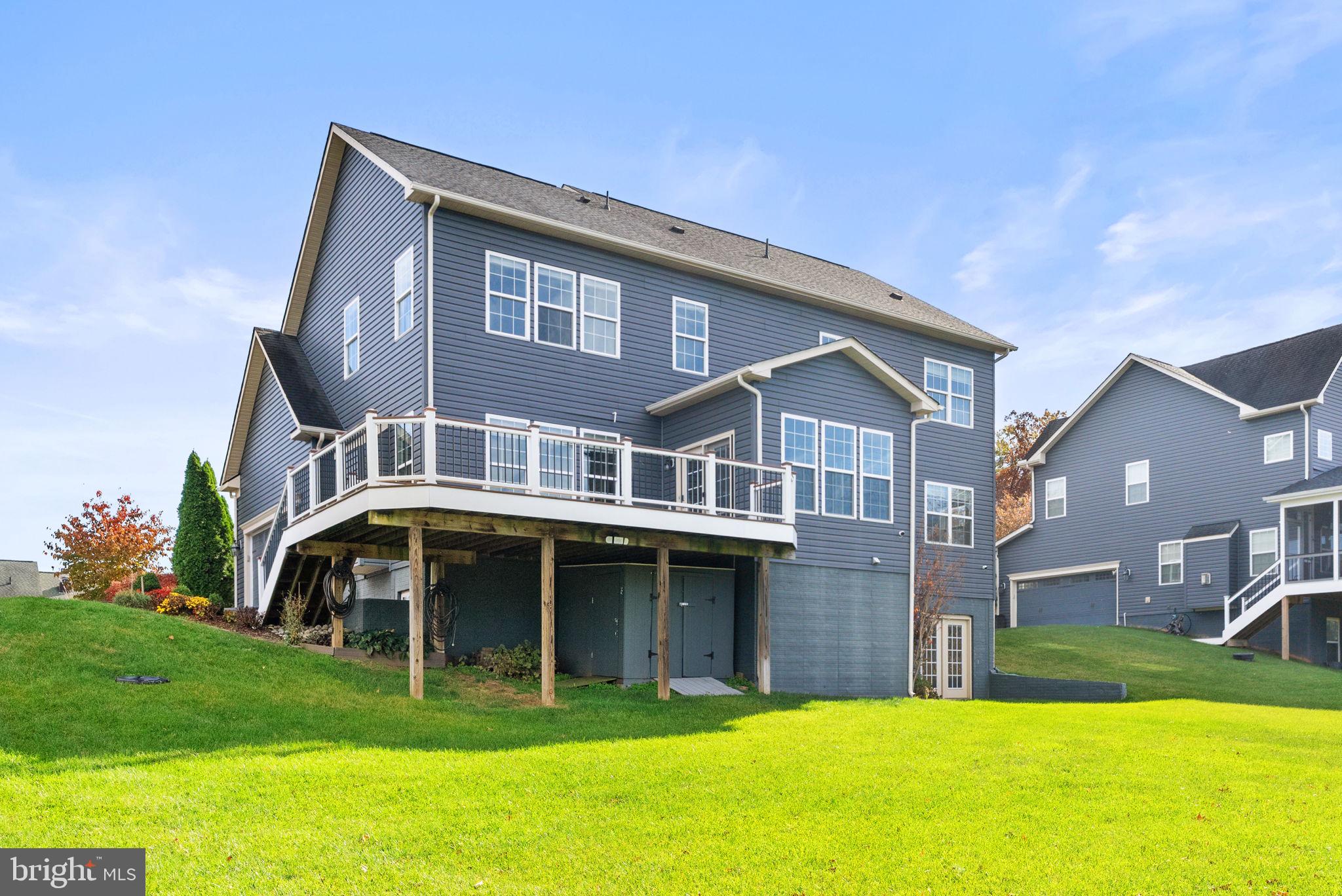 21015 HONEYCREEPER PLACE