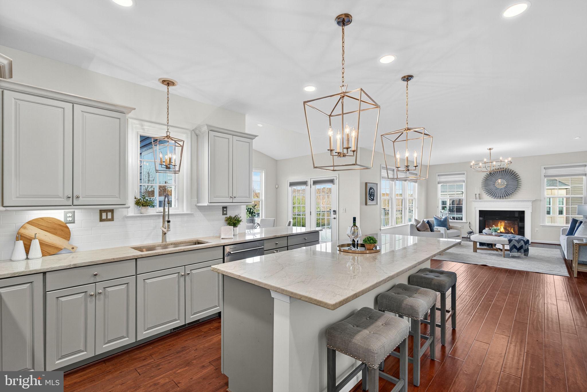 21015 HONEYCREEPER PLACE