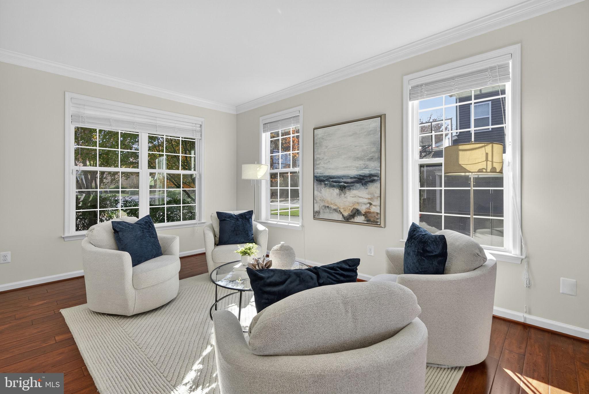 21015 HONEYCREEPER PLACE