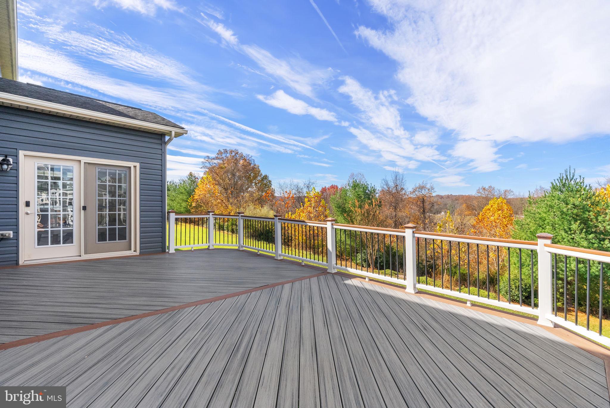 21015 HONEYCREEPER PLACE