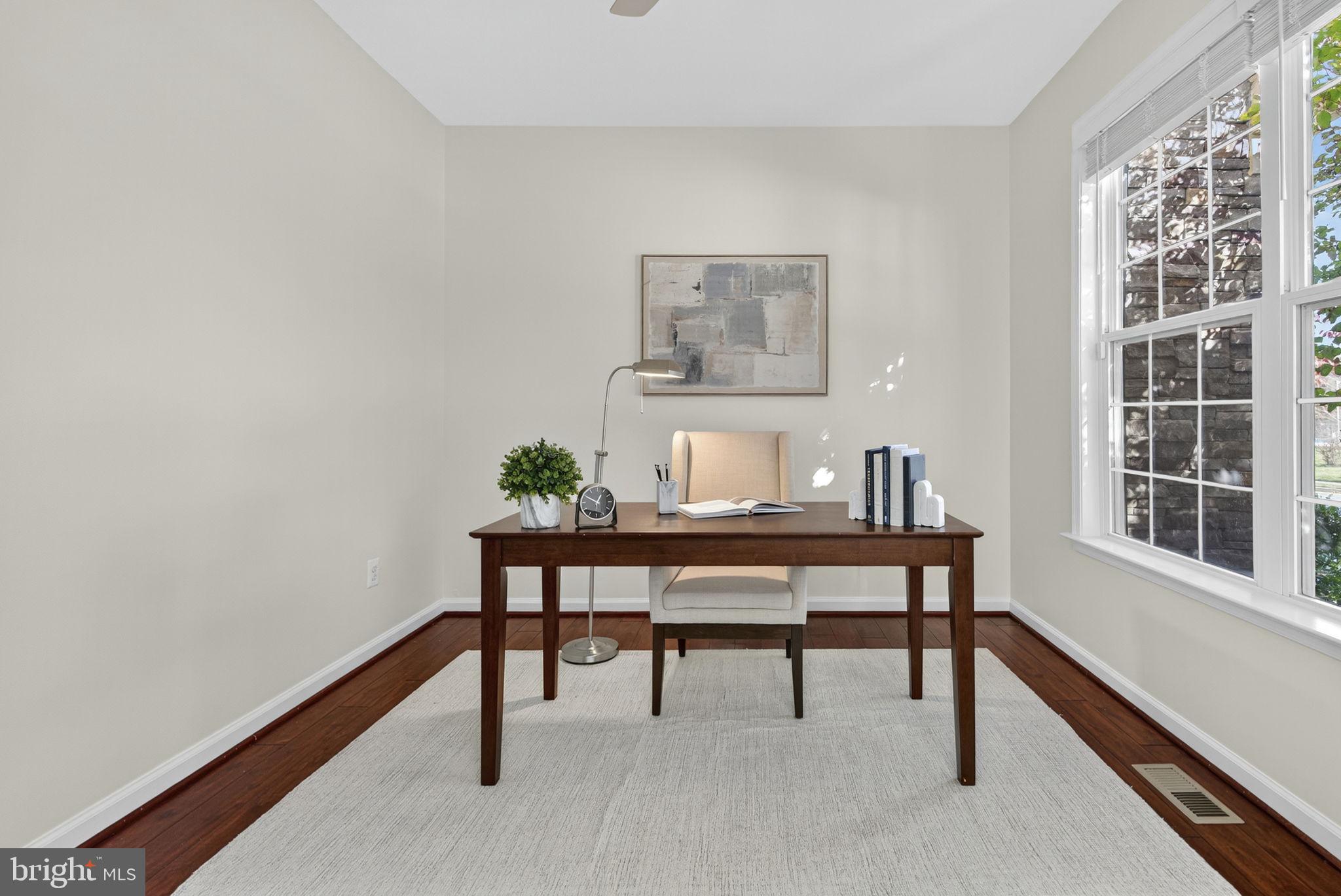 21015 HONEYCREEPER PLACE