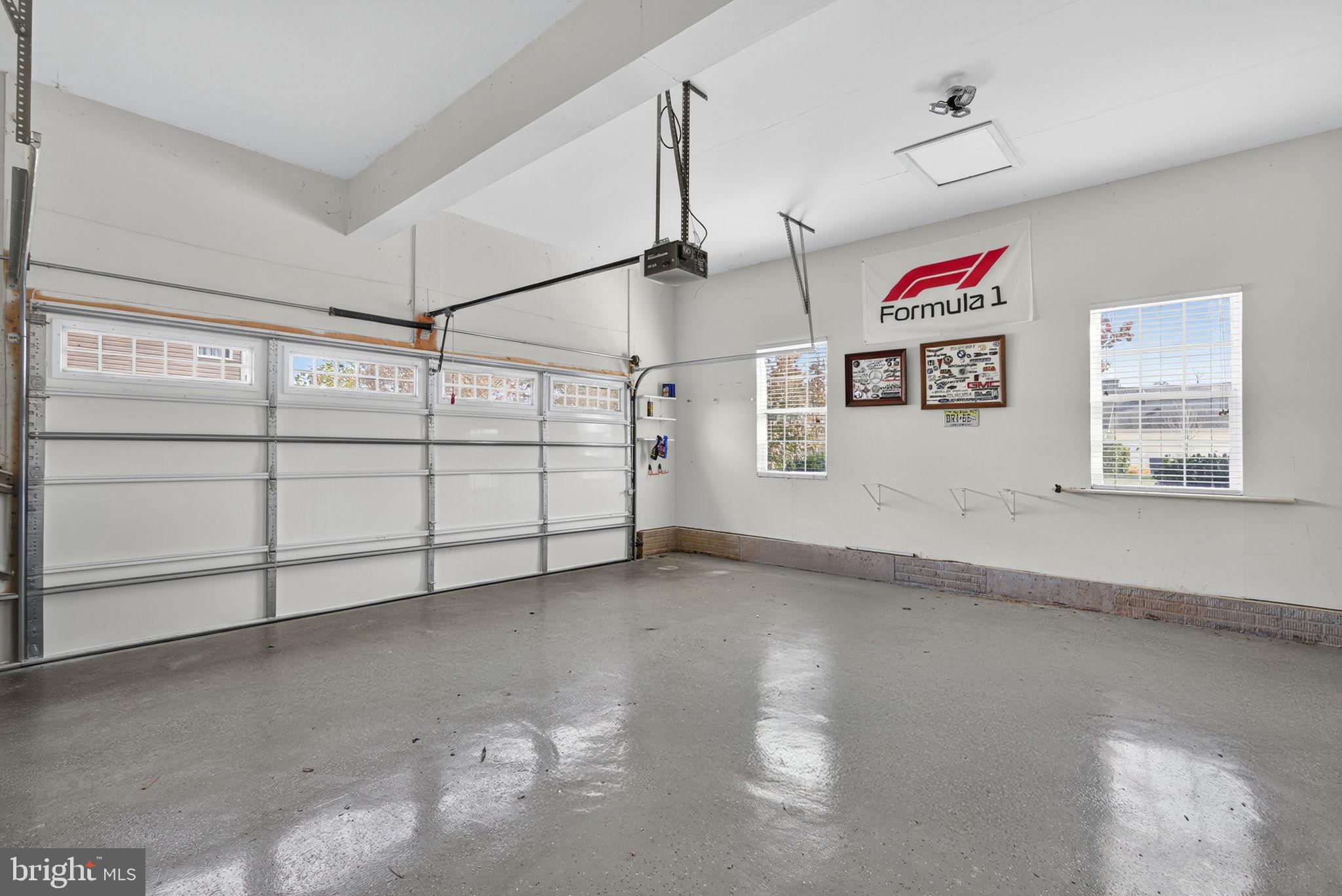 21015 HONEYCREEPER PLACE