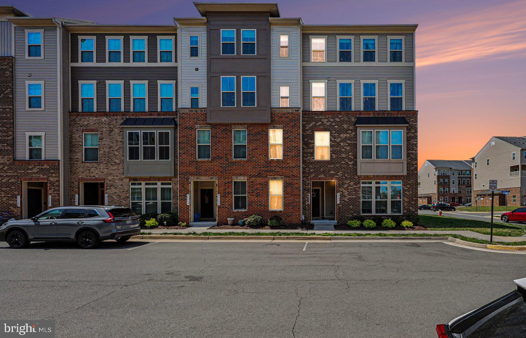 25333 CRESTED IRIS TERRACE