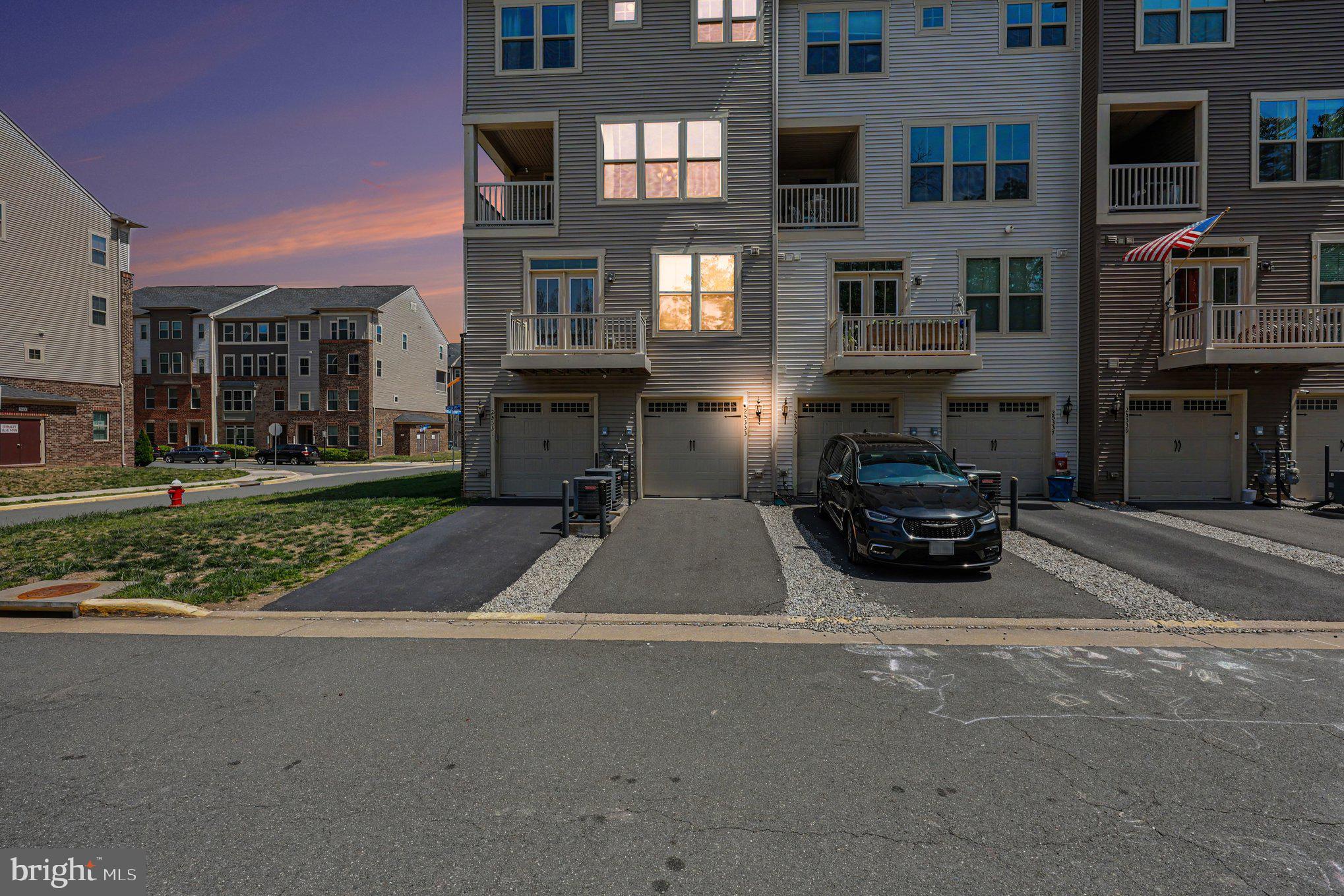 25333 CRESTED IRIS TERRACE