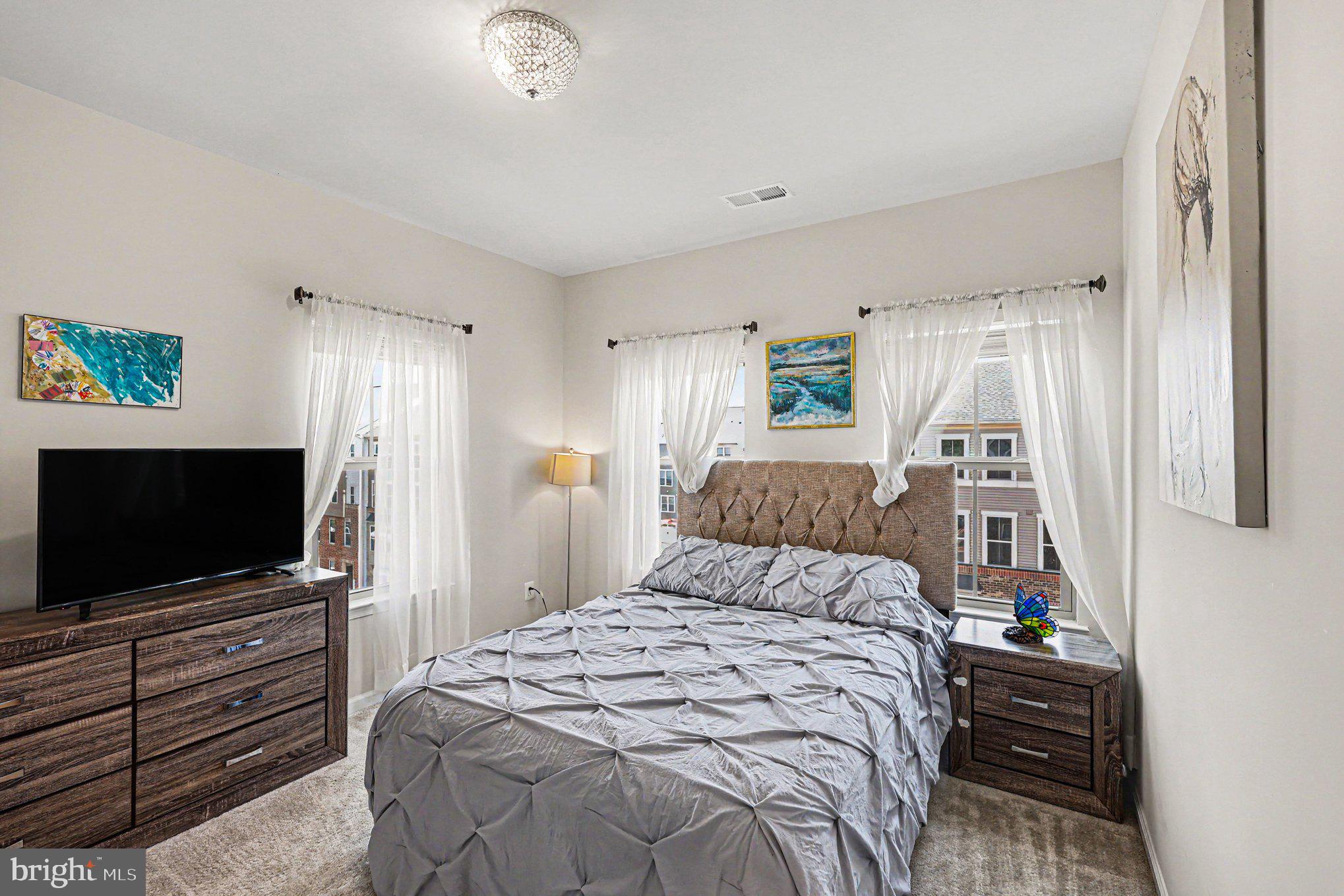 25333 CRESTED IRIS TERRACE