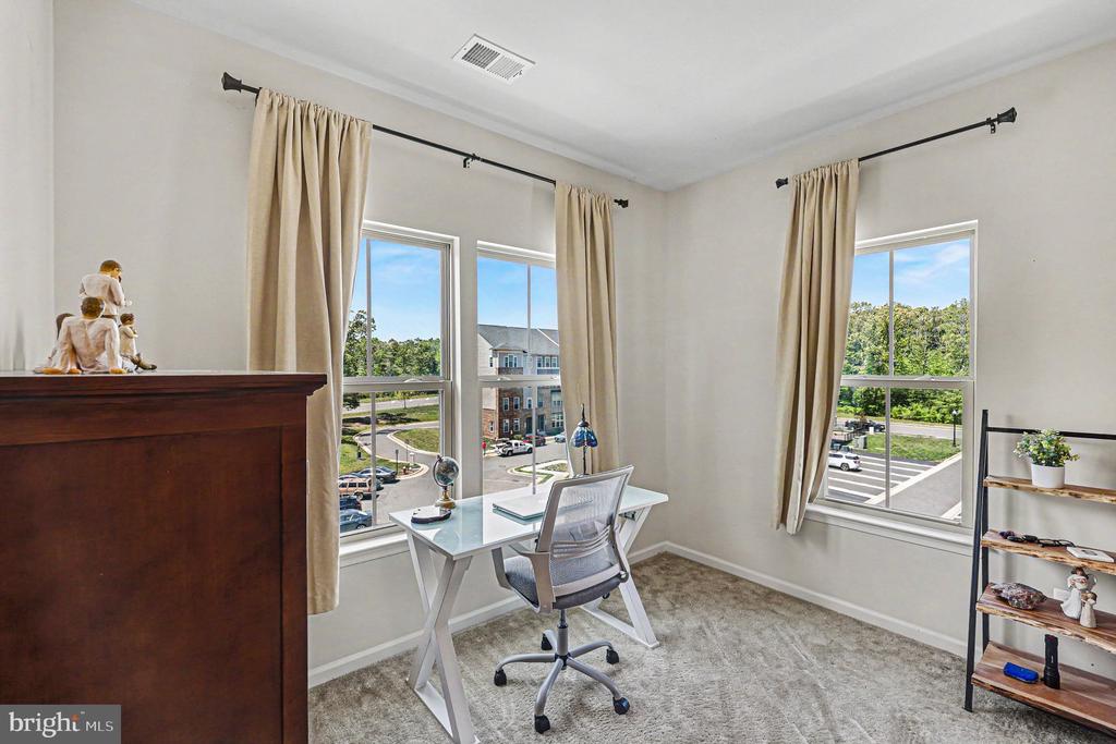 25333 CRESTED IRIS TERRACE