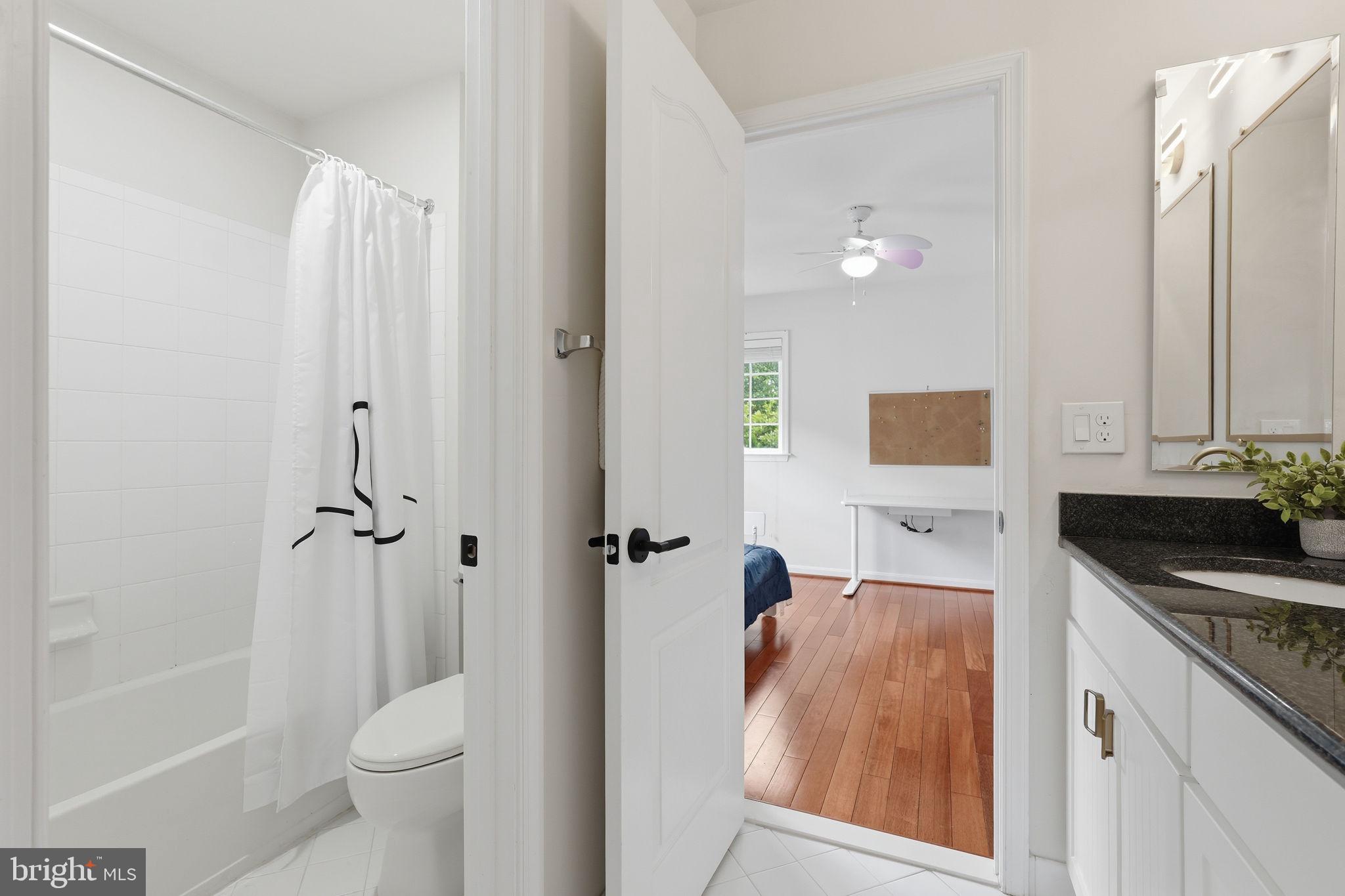 42022 ZIRCON DRIVE