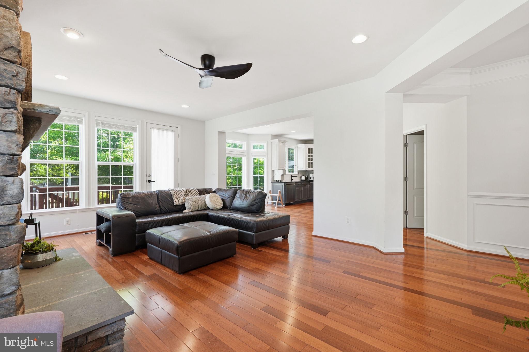 42022 ZIRCON DRIVE