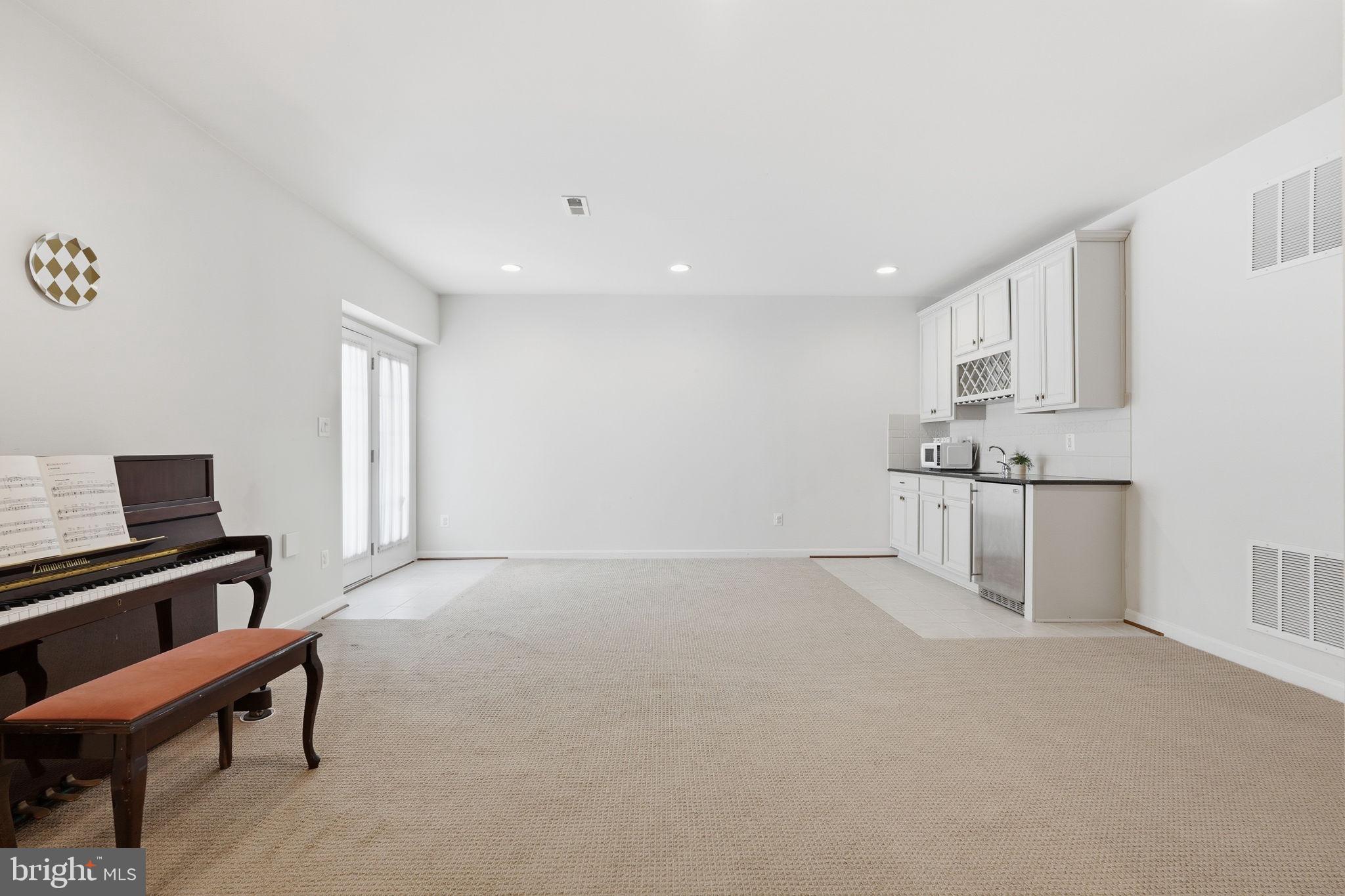 42022 ZIRCON DRIVE