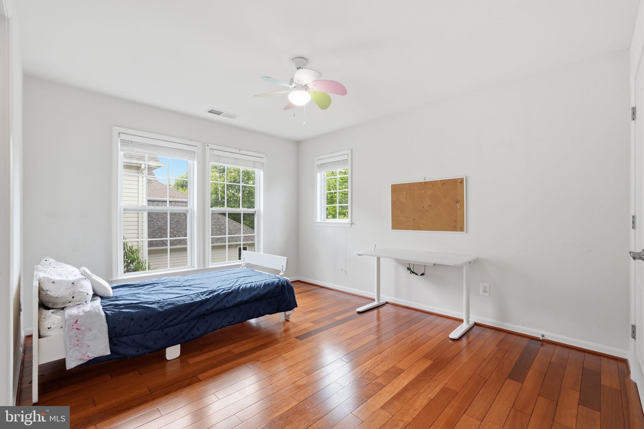 42022 ZIRCON DRIVE