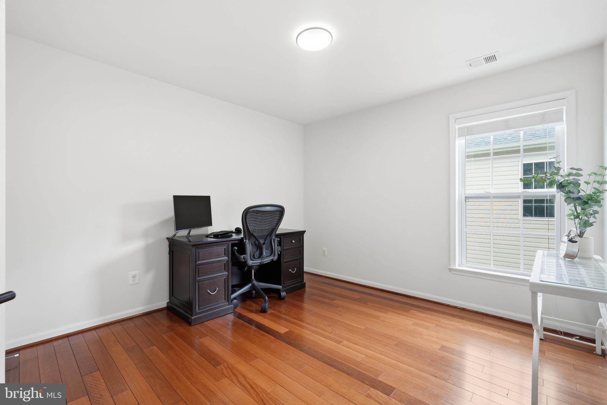 42022 ZIRCON DRIVE