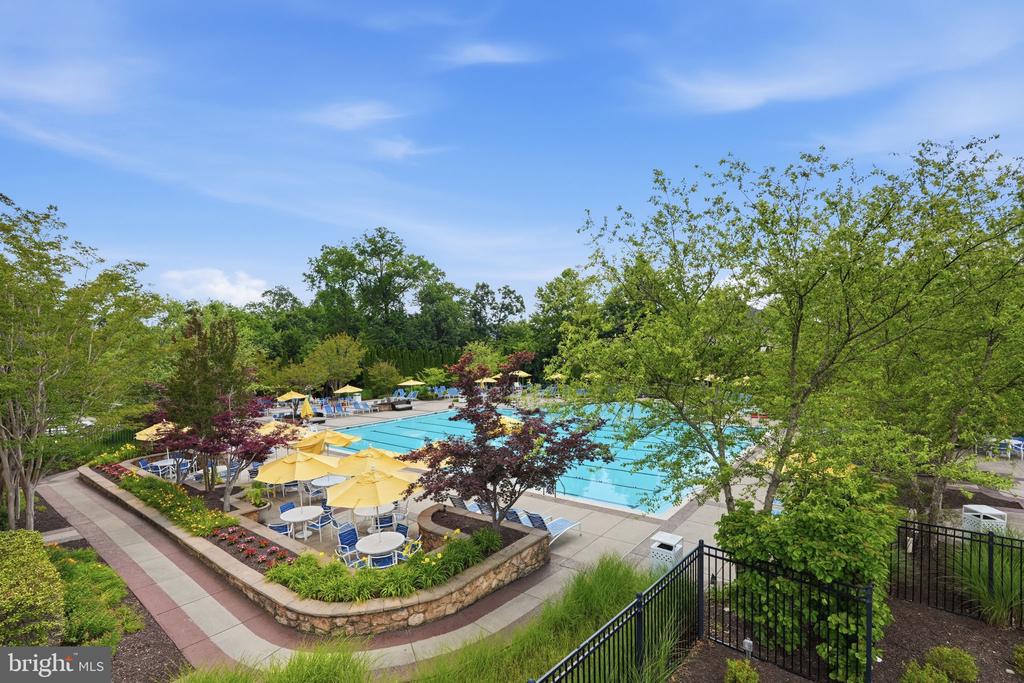 42022 ZIRCON DRIVE