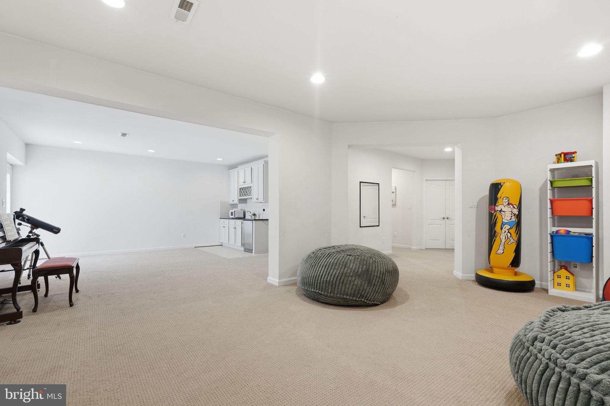 42022 ZIRCON DRIVE