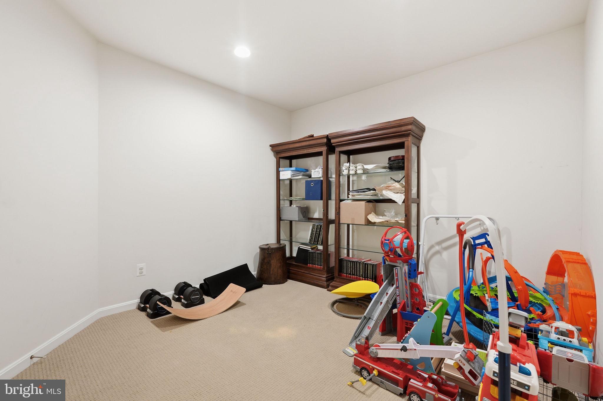 42022 ZIRCON DRIVE