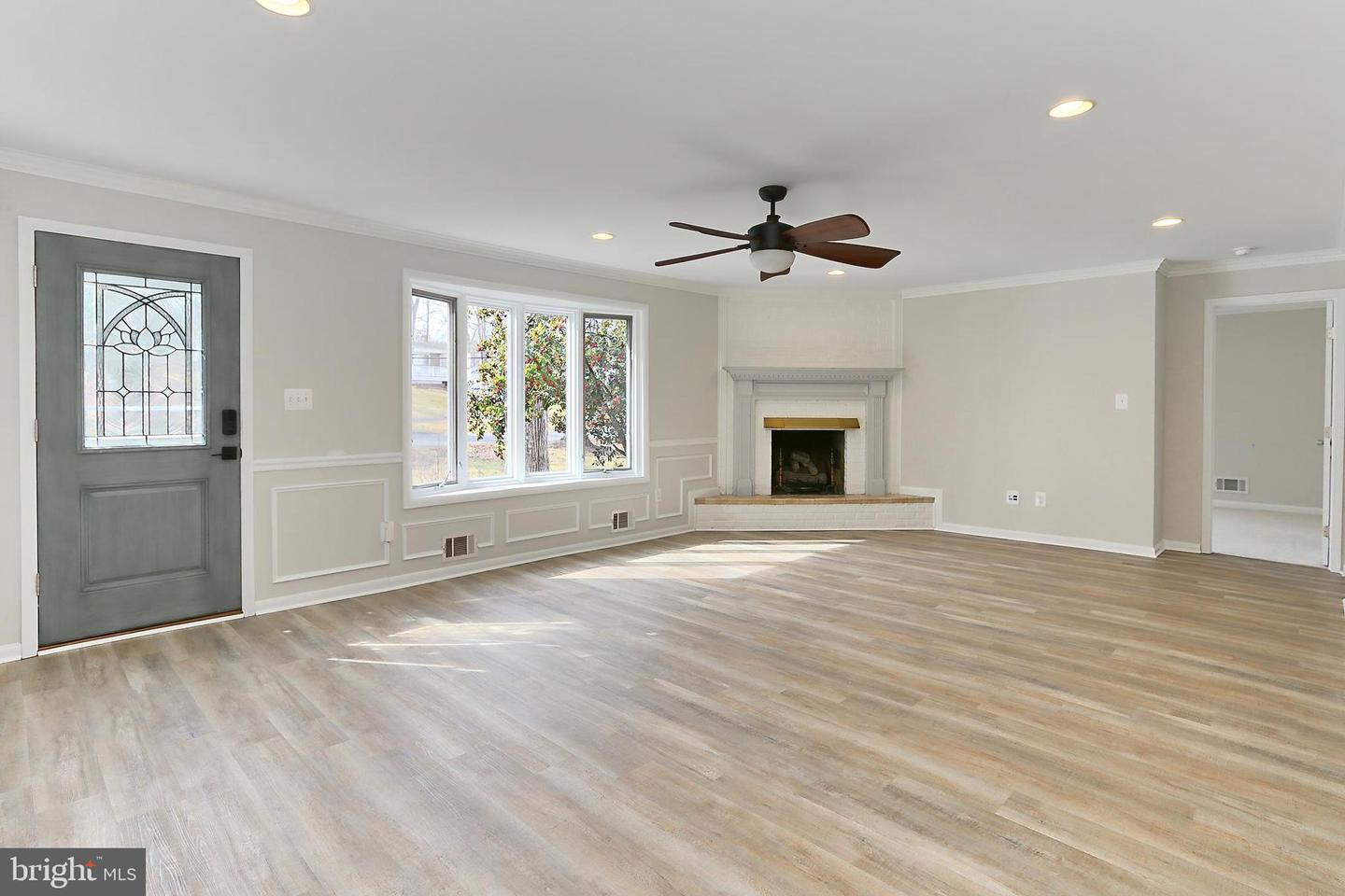 18319 Cabin Rd