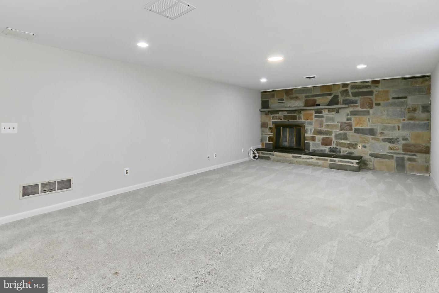 18319 Cabin Rd