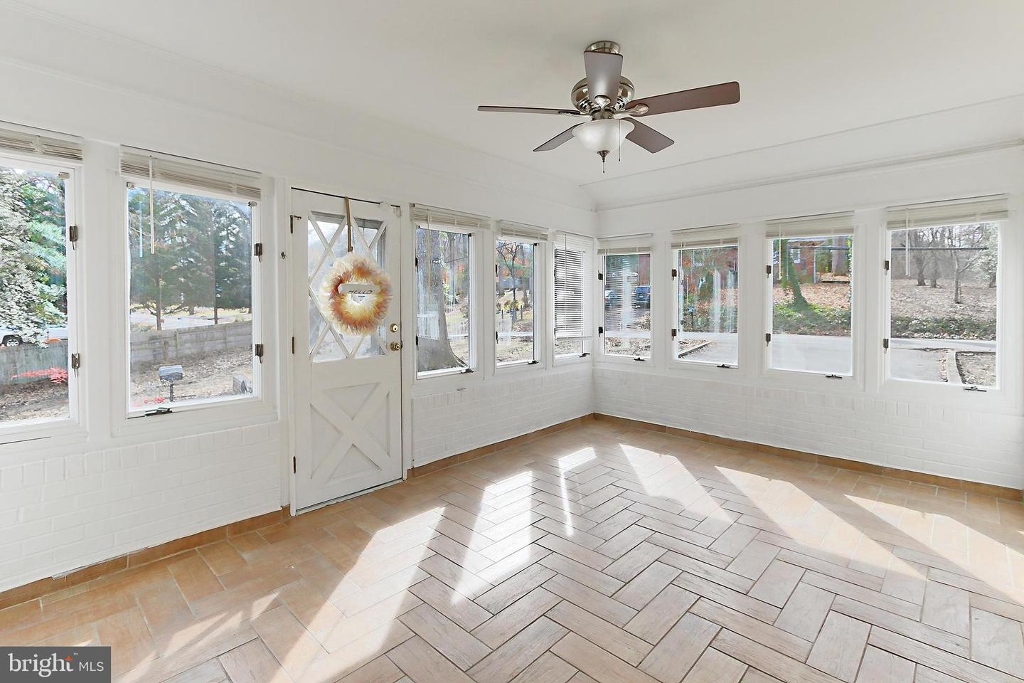 18319 Cabin Rd